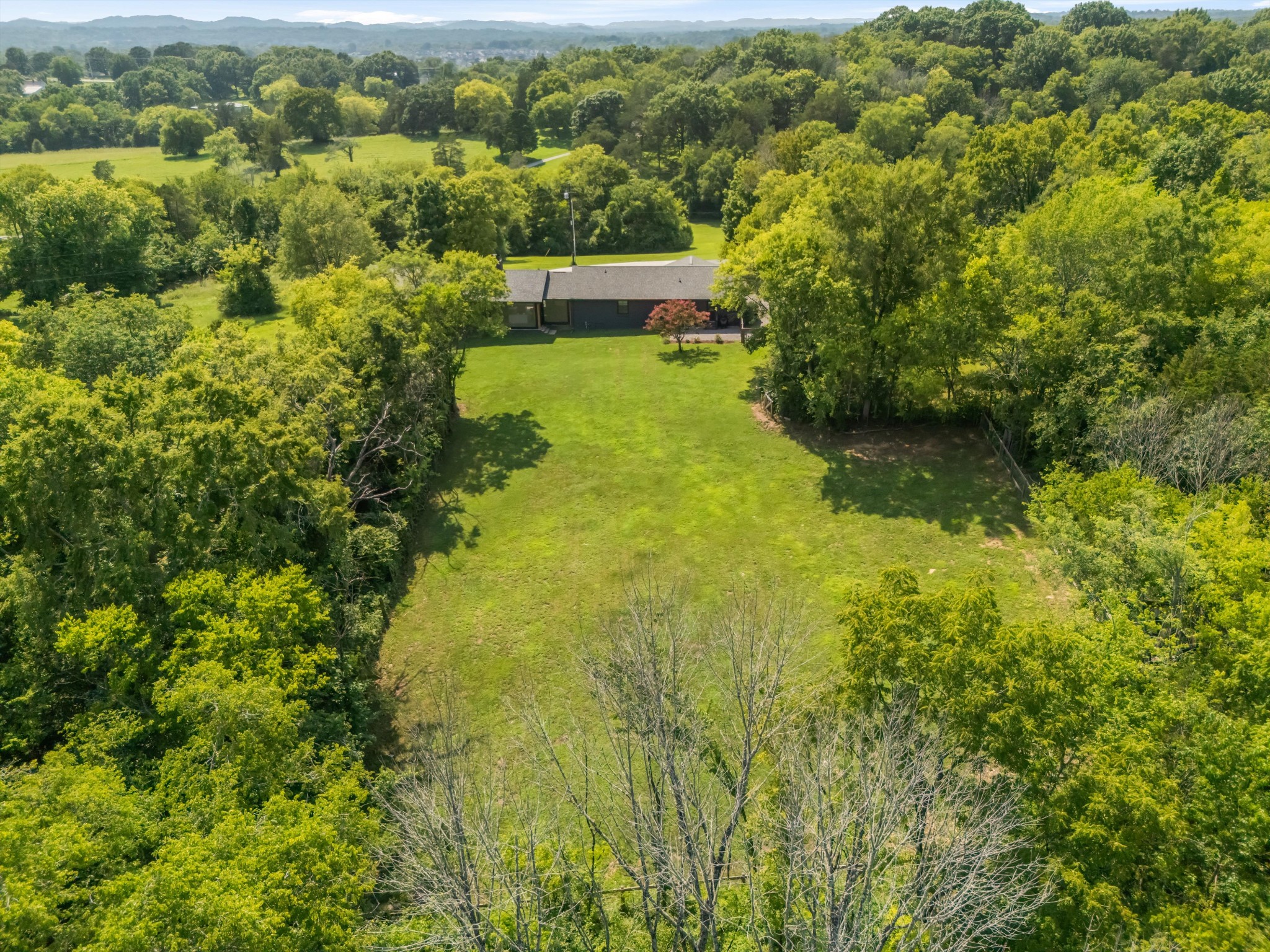 6236 Les Waggoner Rd, Franklin, TN 37067