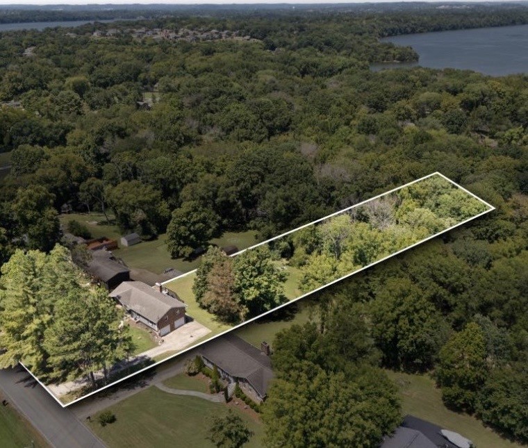 613 Oakwood Ter, Mount Juliet, TN 37122