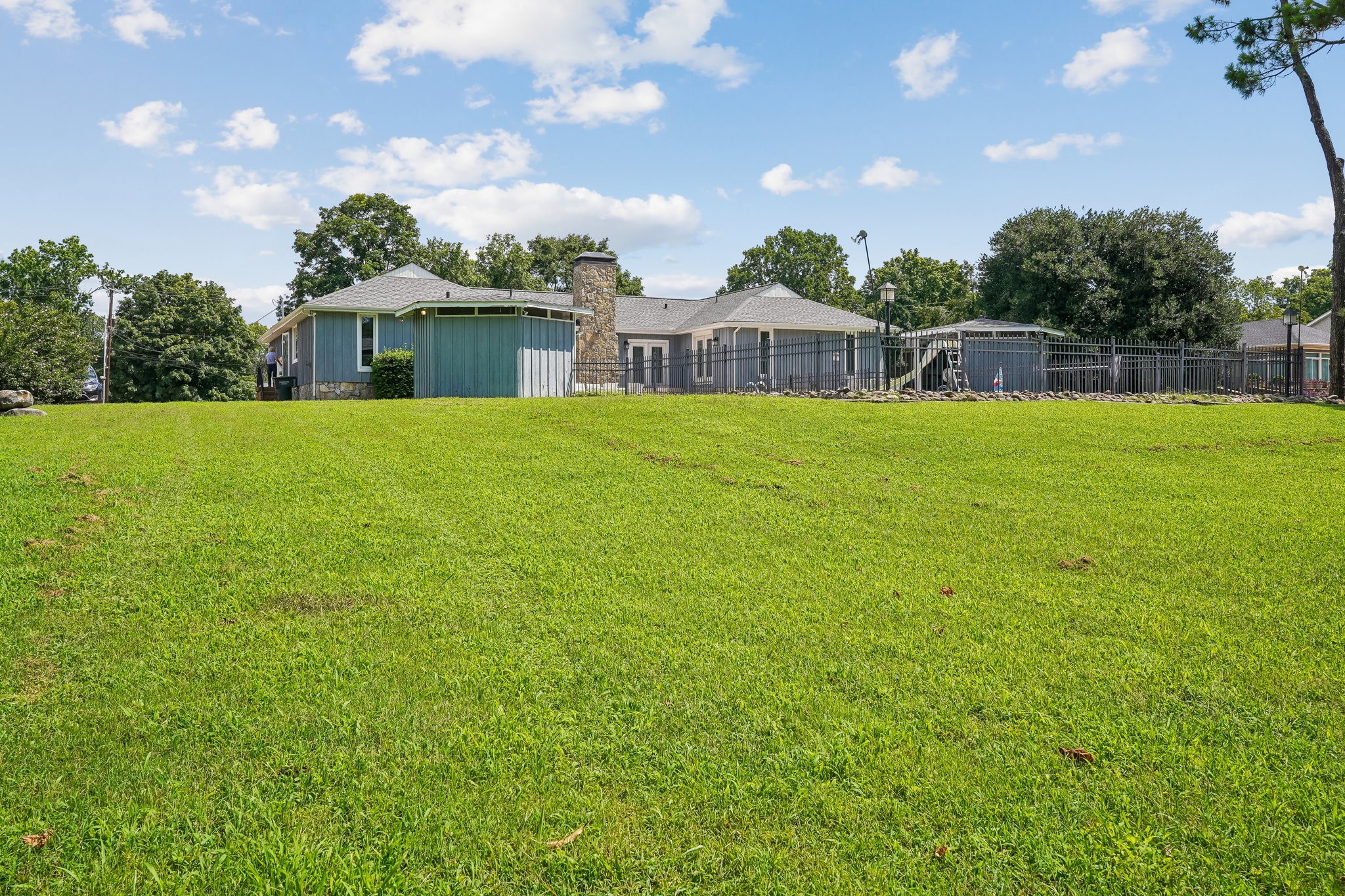 204 Montchanin Rd, Old Hickory, TN 37138
