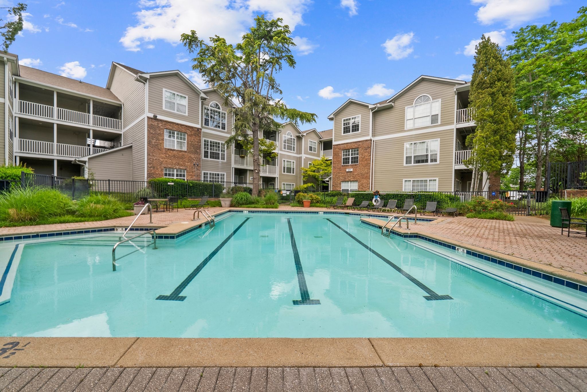 2025 Woodmont Blvd #226, Nashville, TN 37215