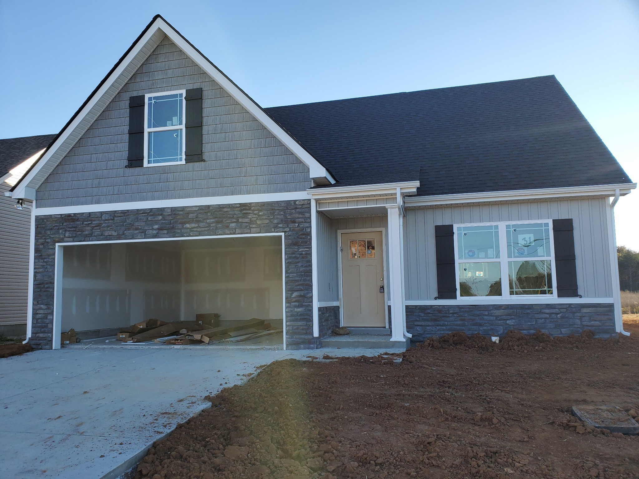 2902 Valley Farms Dr, Christiana, TN 37037