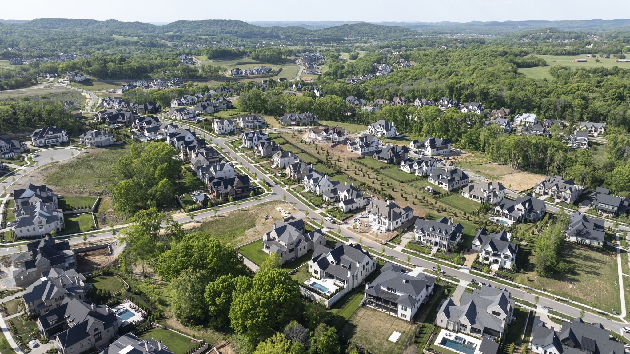 8860 Edgecomb Dr, College Grove, TN 37046