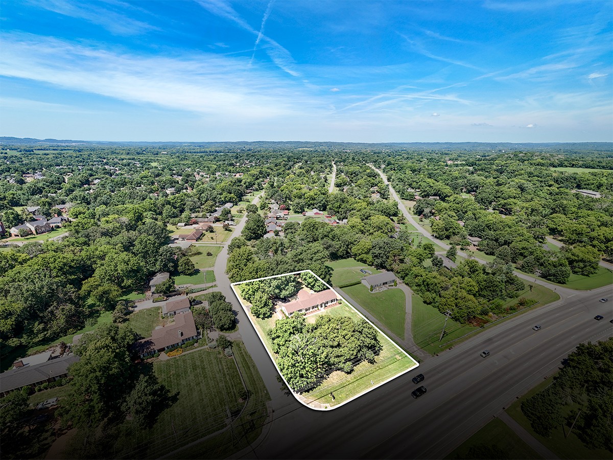 1707 Hillsboro Rd, Franklin, TN 37069