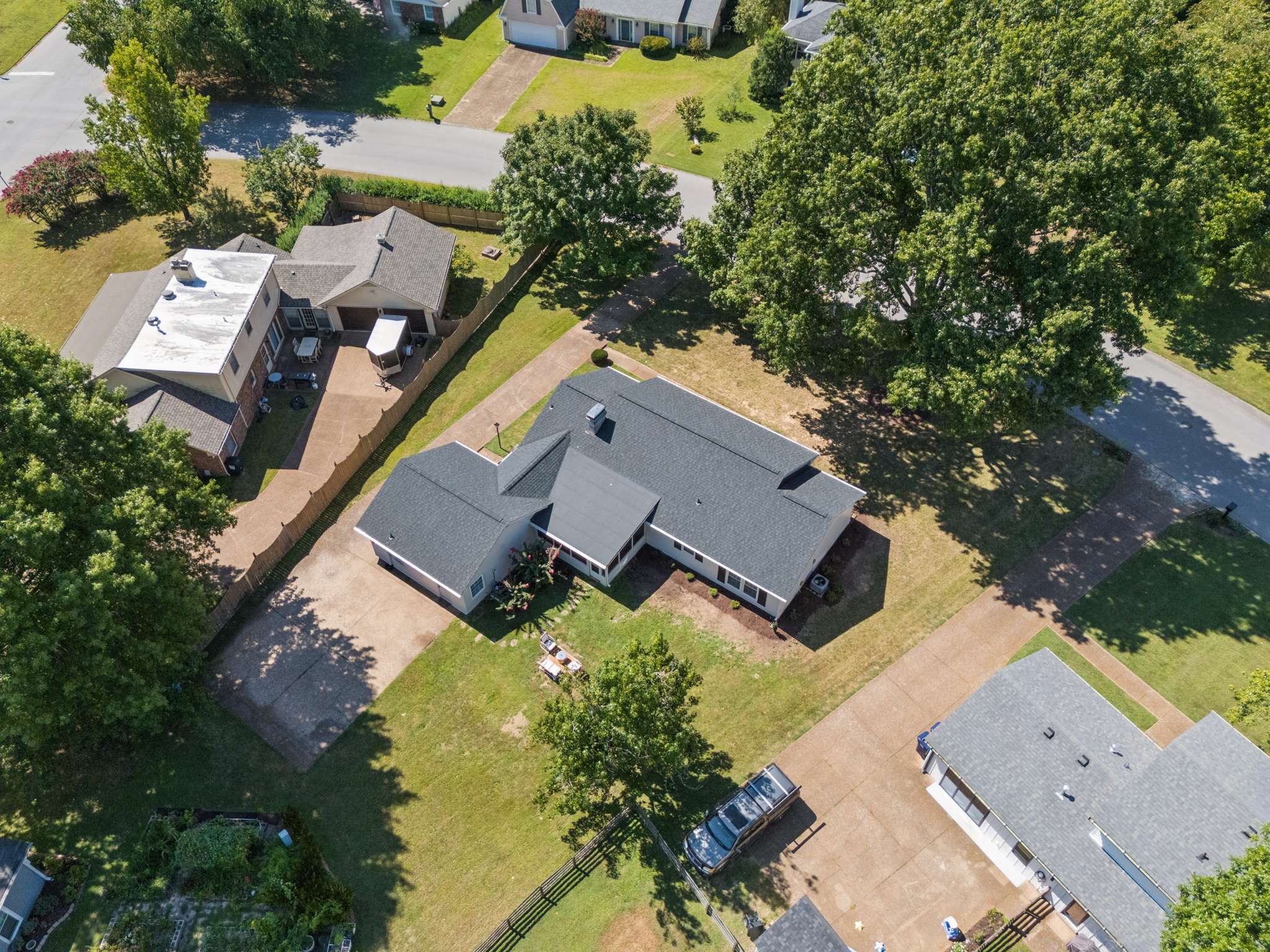 1006 Boxwood Dr, Franklin, TN 37069