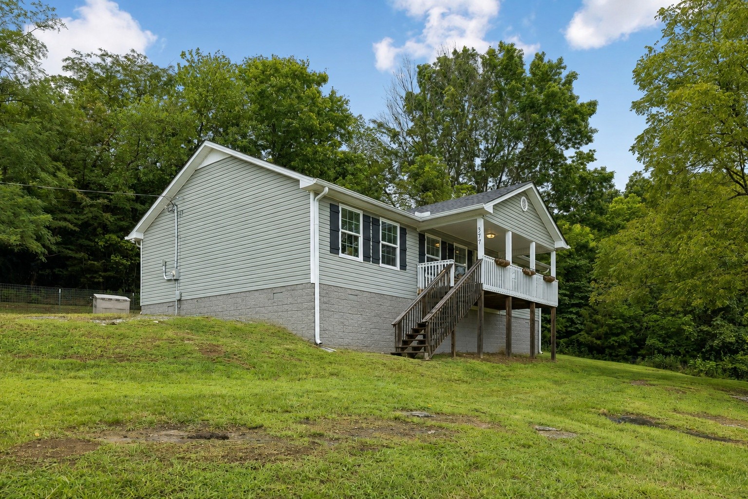 377 Rawls Creek Rd, Gordonsville, TN 38563