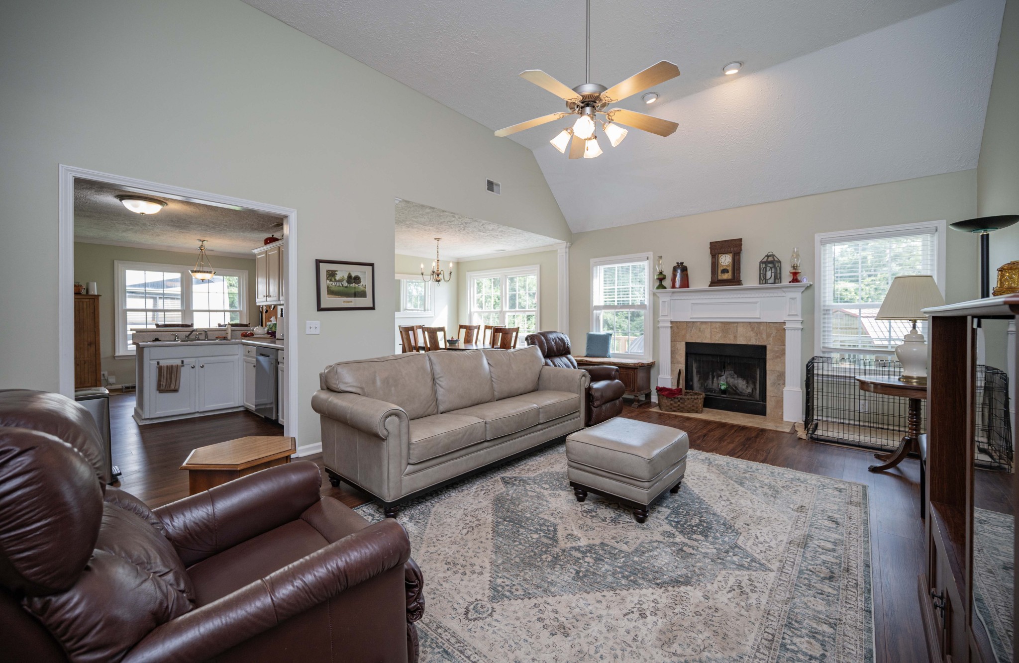 1205 Edgewood Ct, Murfreesboro, TN 37130