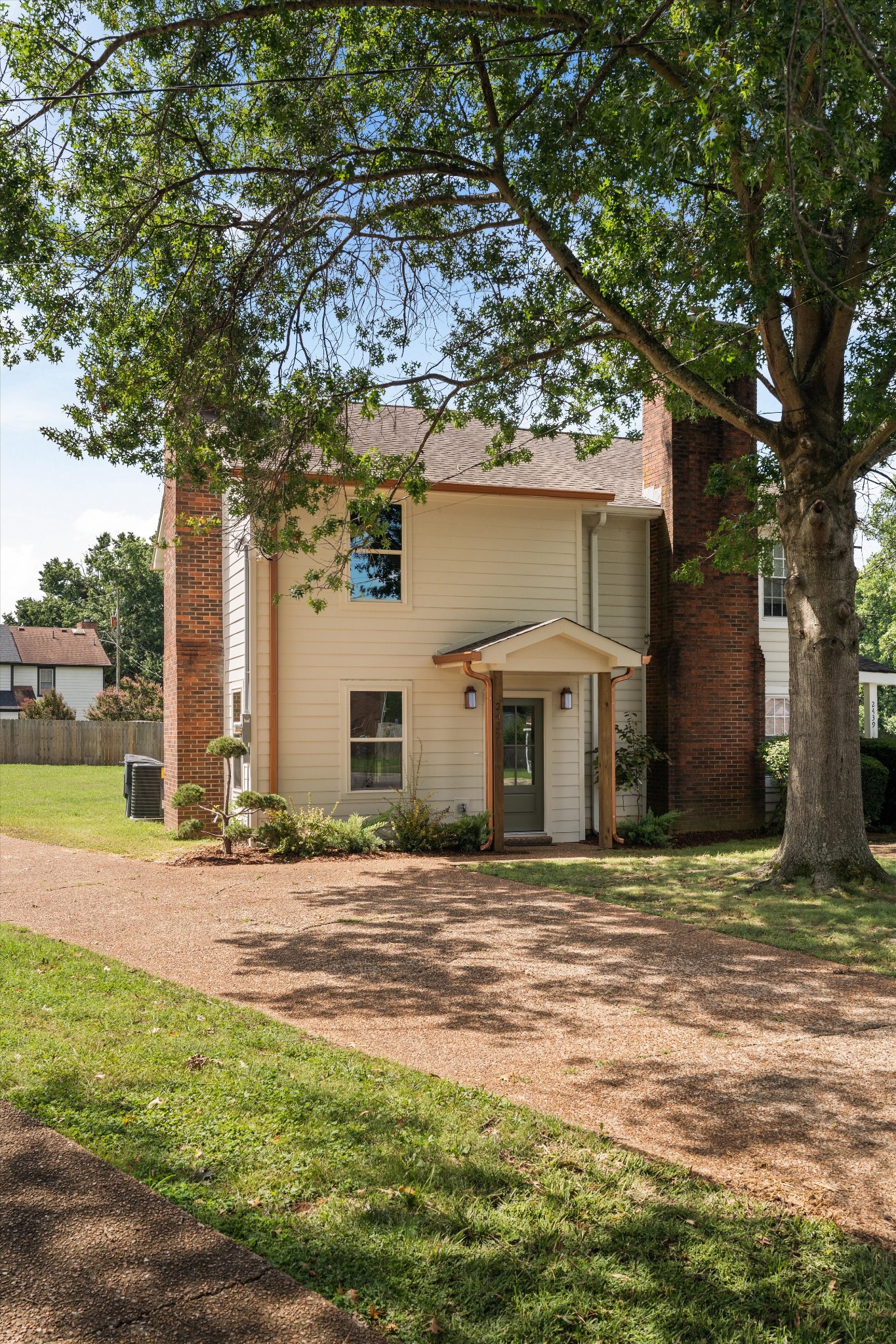 2437 Robbie Ct, Nashville, TN 37214