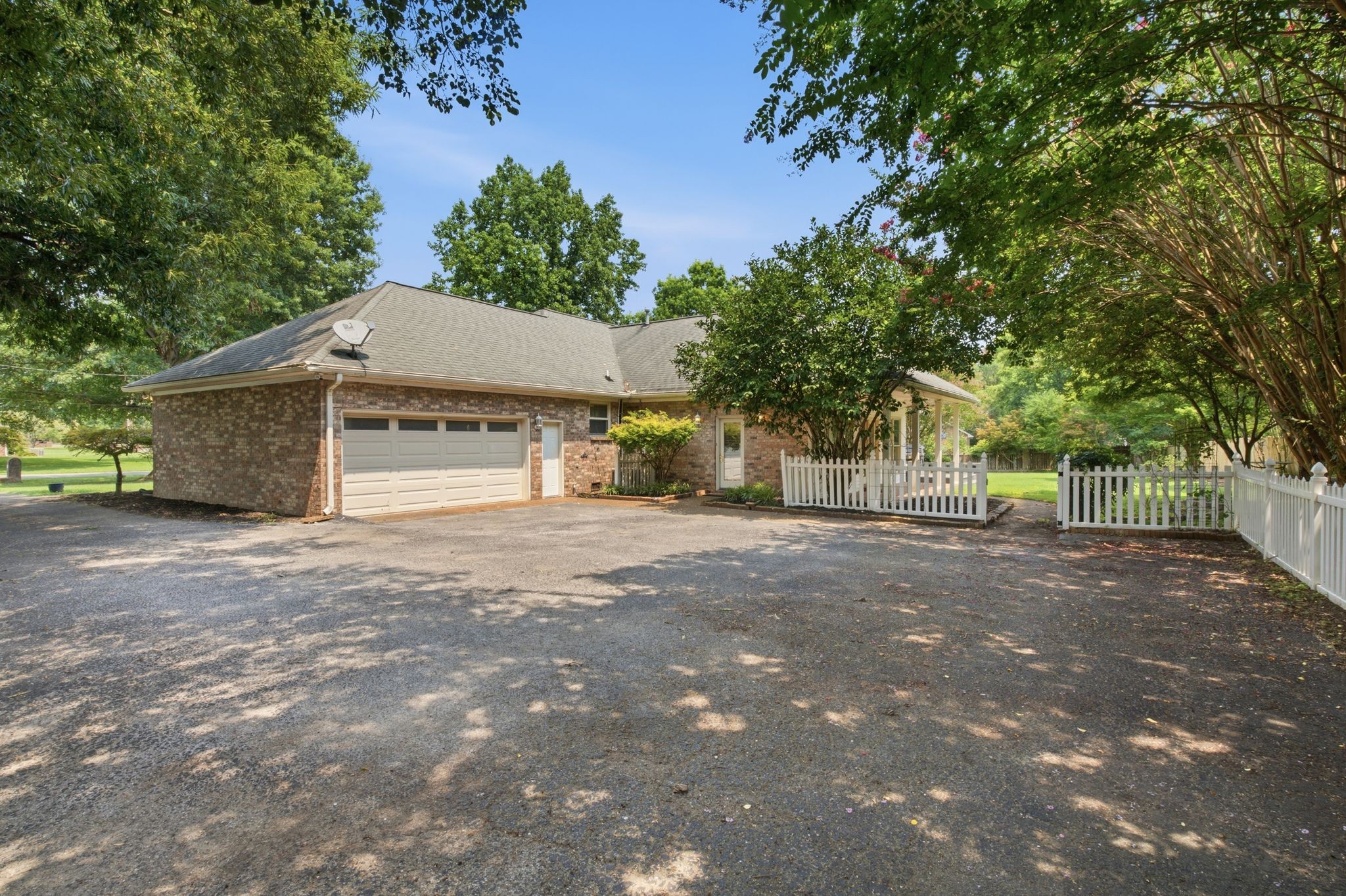 126 Choctaw Dr, Hendersonville, TN 37075