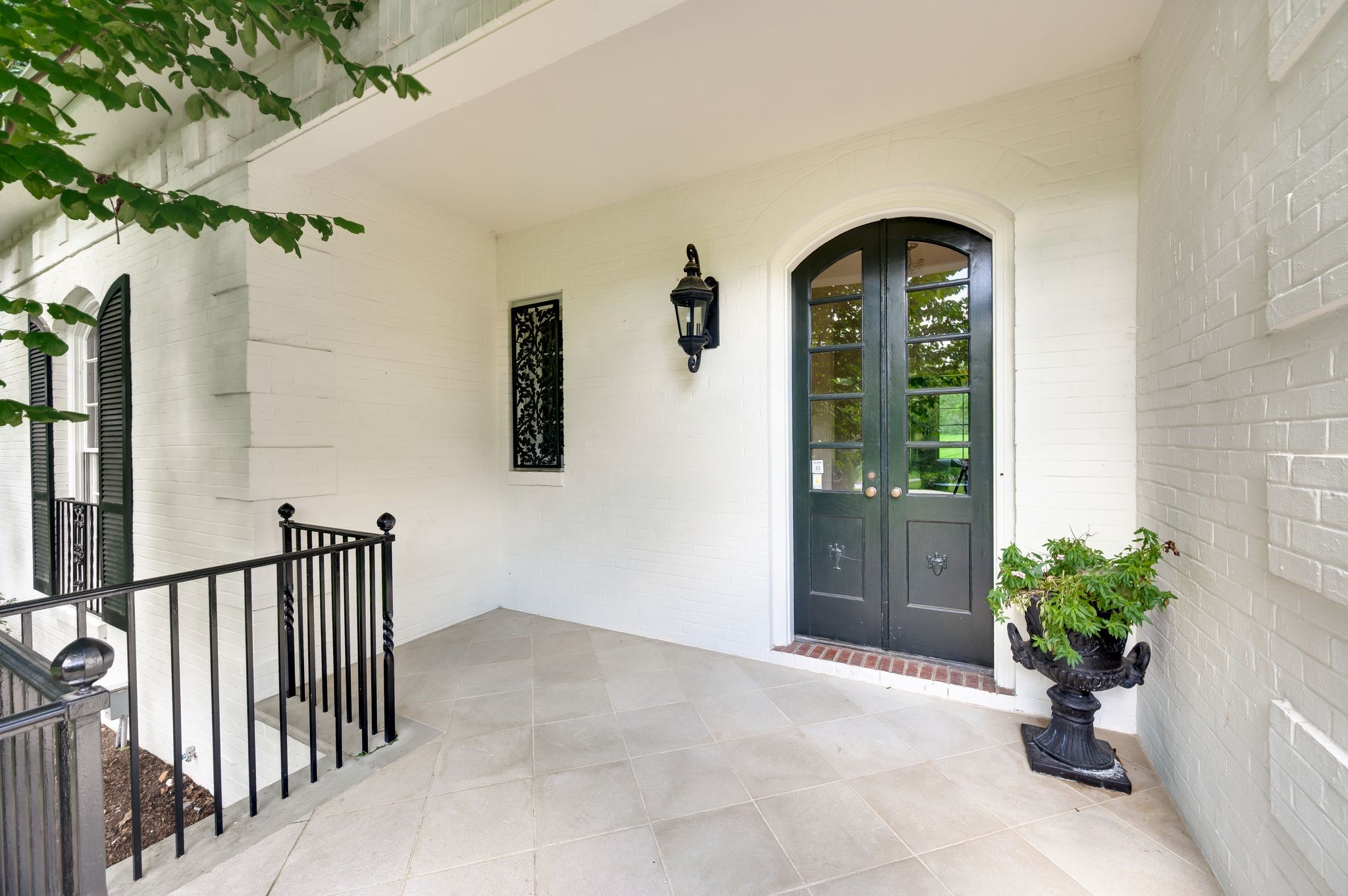 6111 Hickory Valley Rd, Nashville, TN 37205