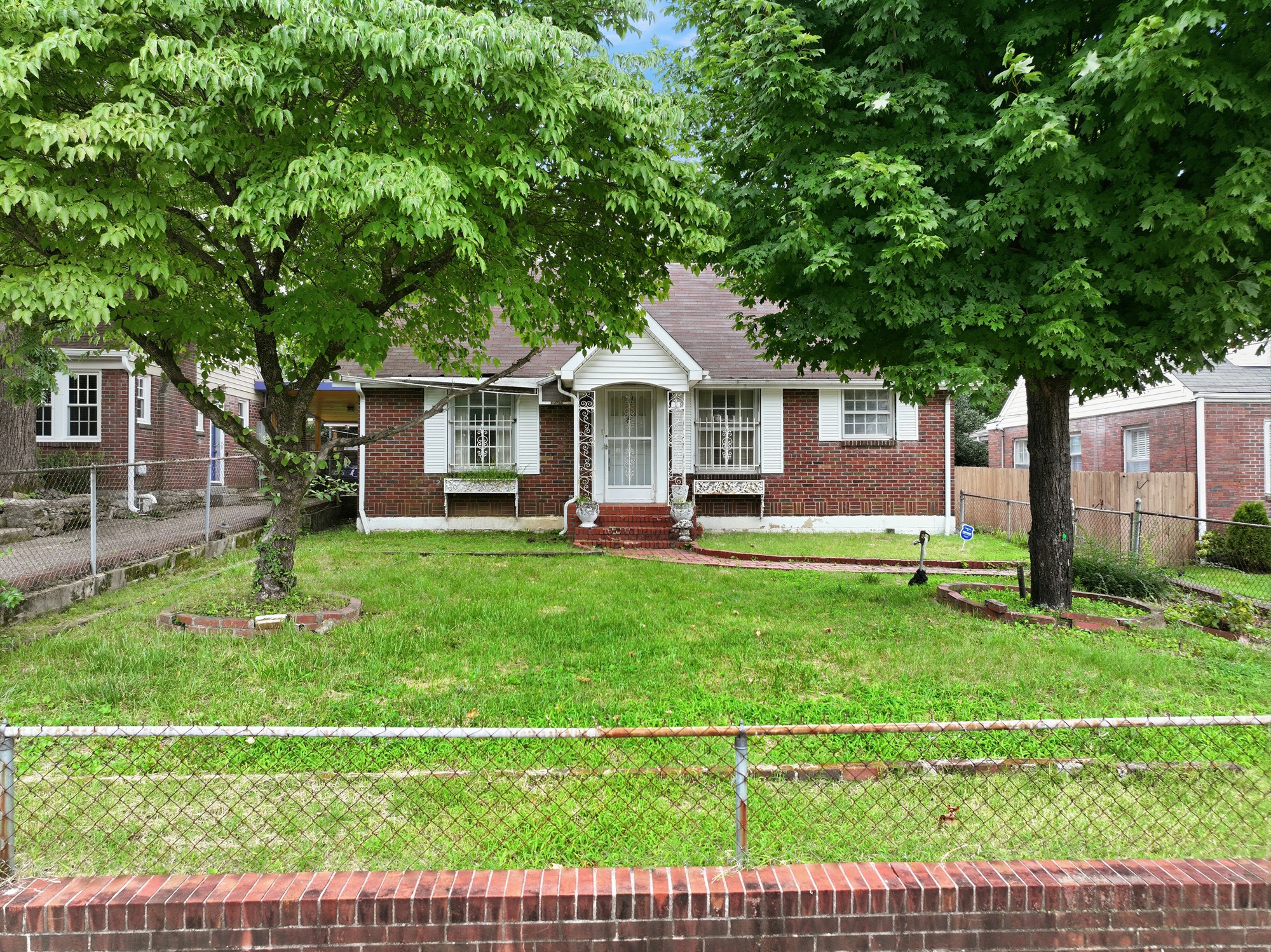 2925 Glenmeade Dr, Nashville, TN 37216