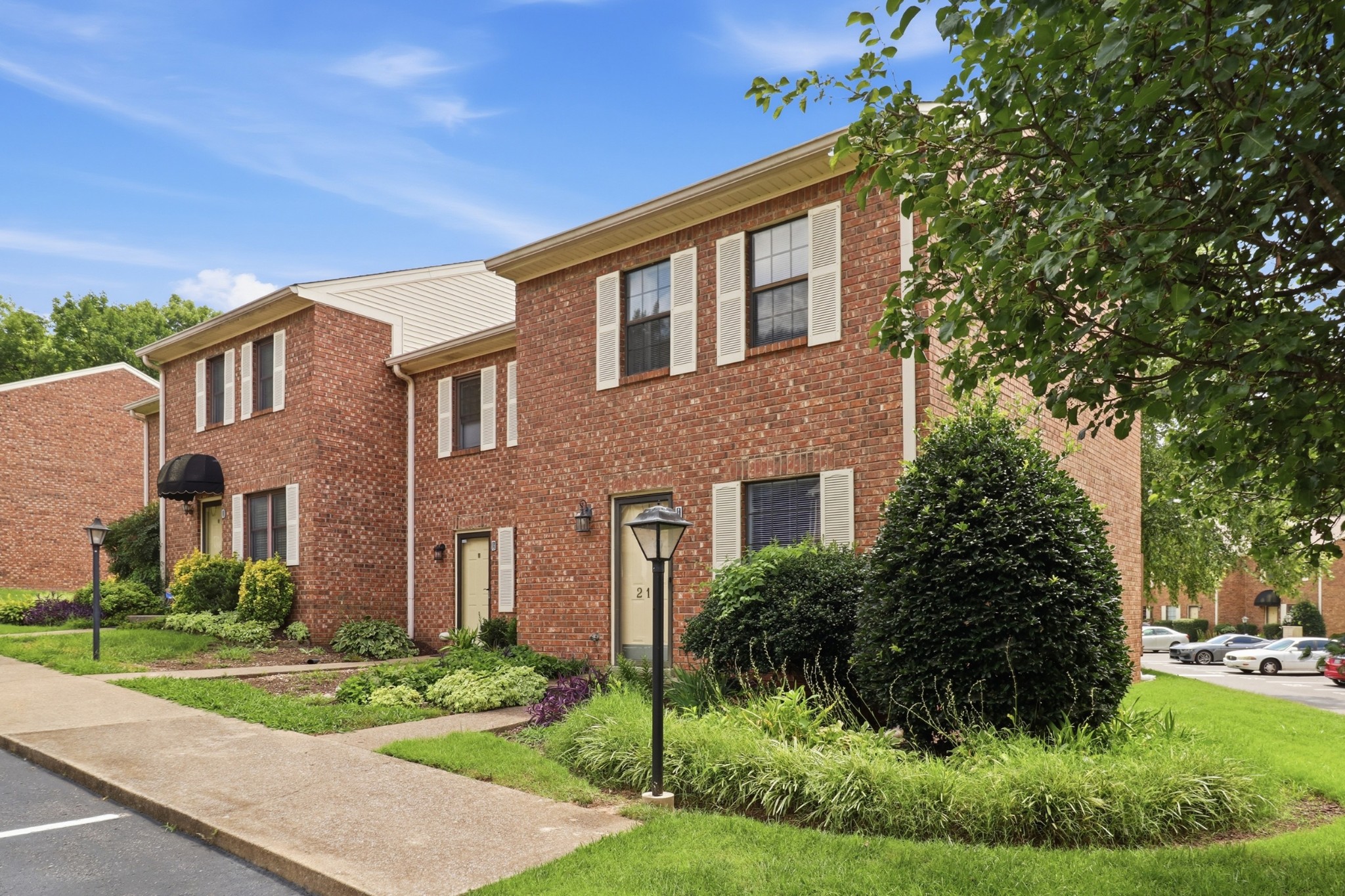 212 Thistle Ln, Hermitage, TN 37076