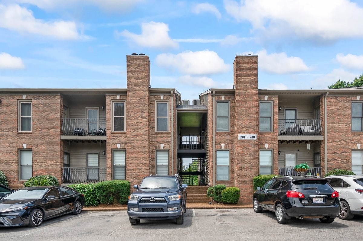 202 Sloan Rd, Nashville, TN 37209