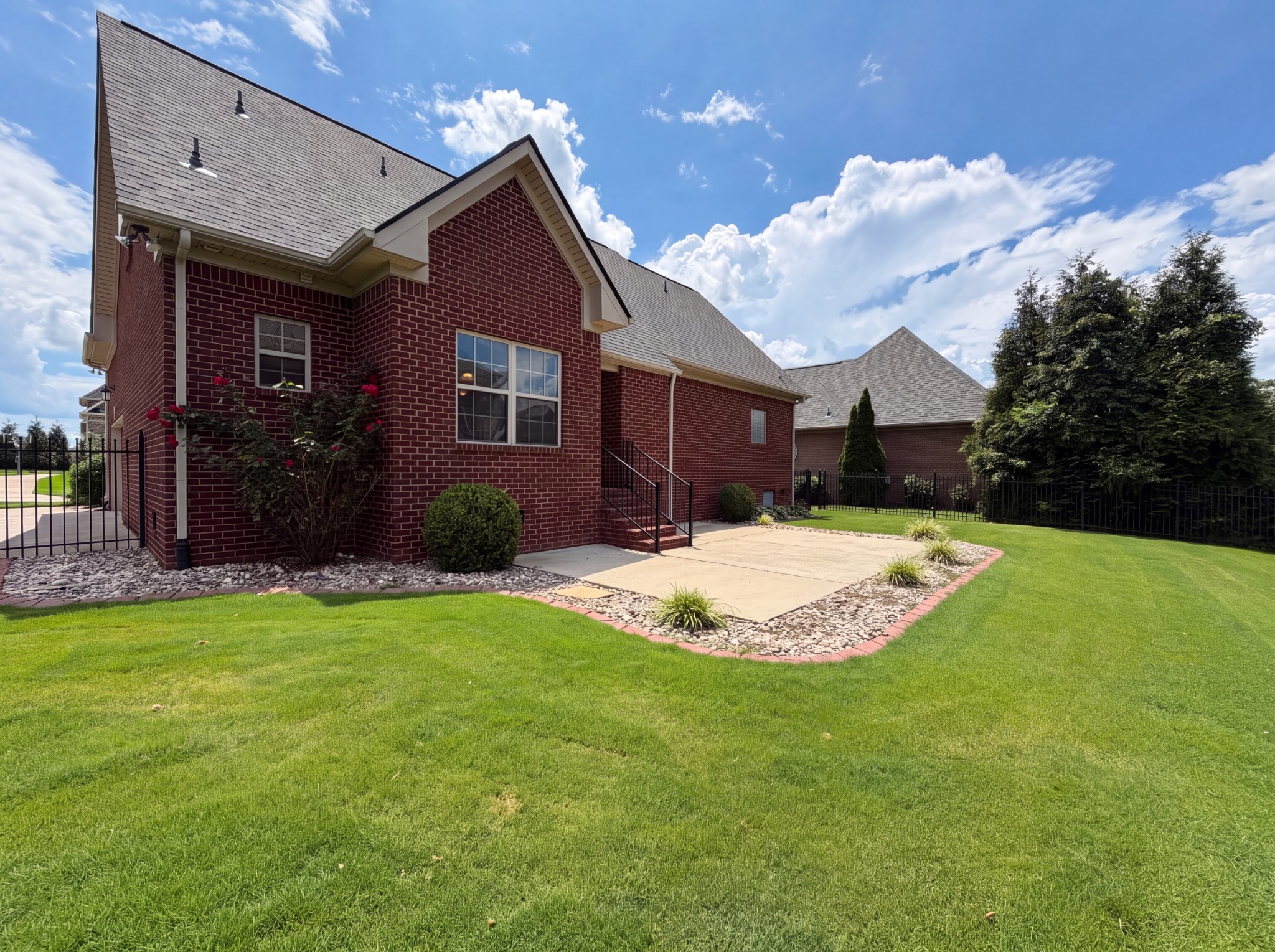 3418 Shady Forest Dr, Murfreesboro, TN 37128