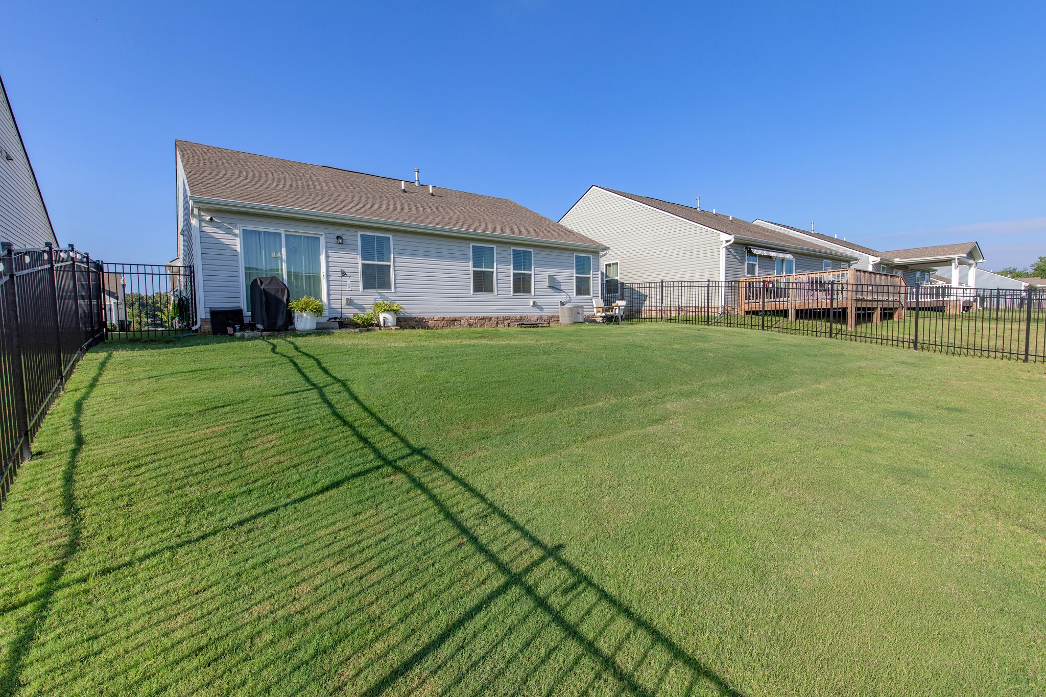1014 Wilkinson Ln, White House, TN 37188
