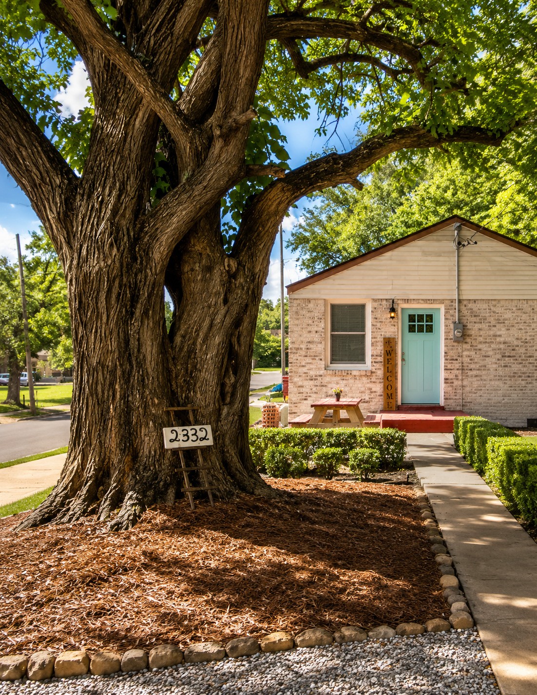 2332 Batavia St, Nashville, TN 37208