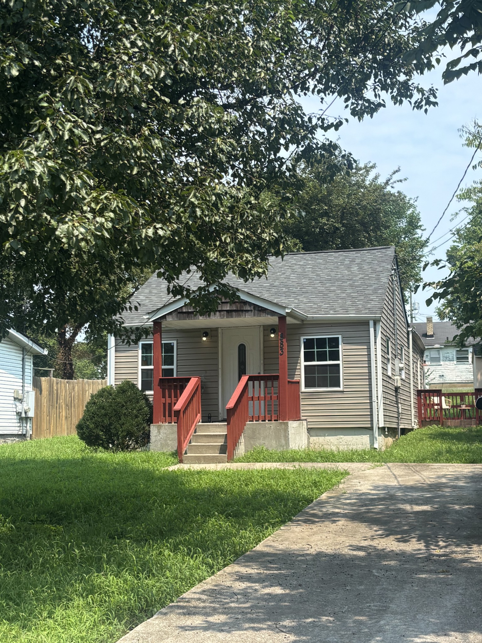 883 Carter St, Nashville, TN 37206