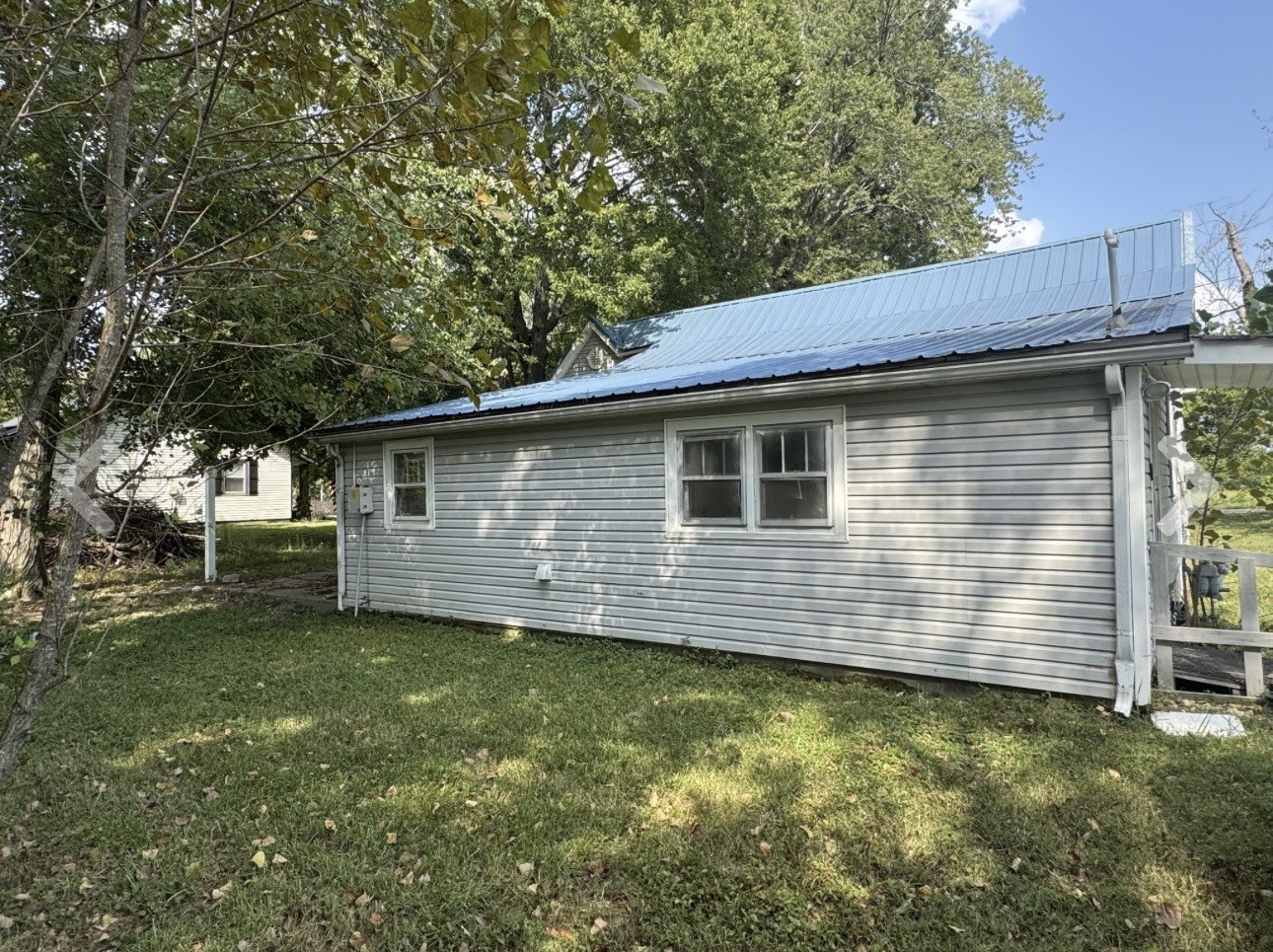 1200 N Church St, Portland, TN 37148