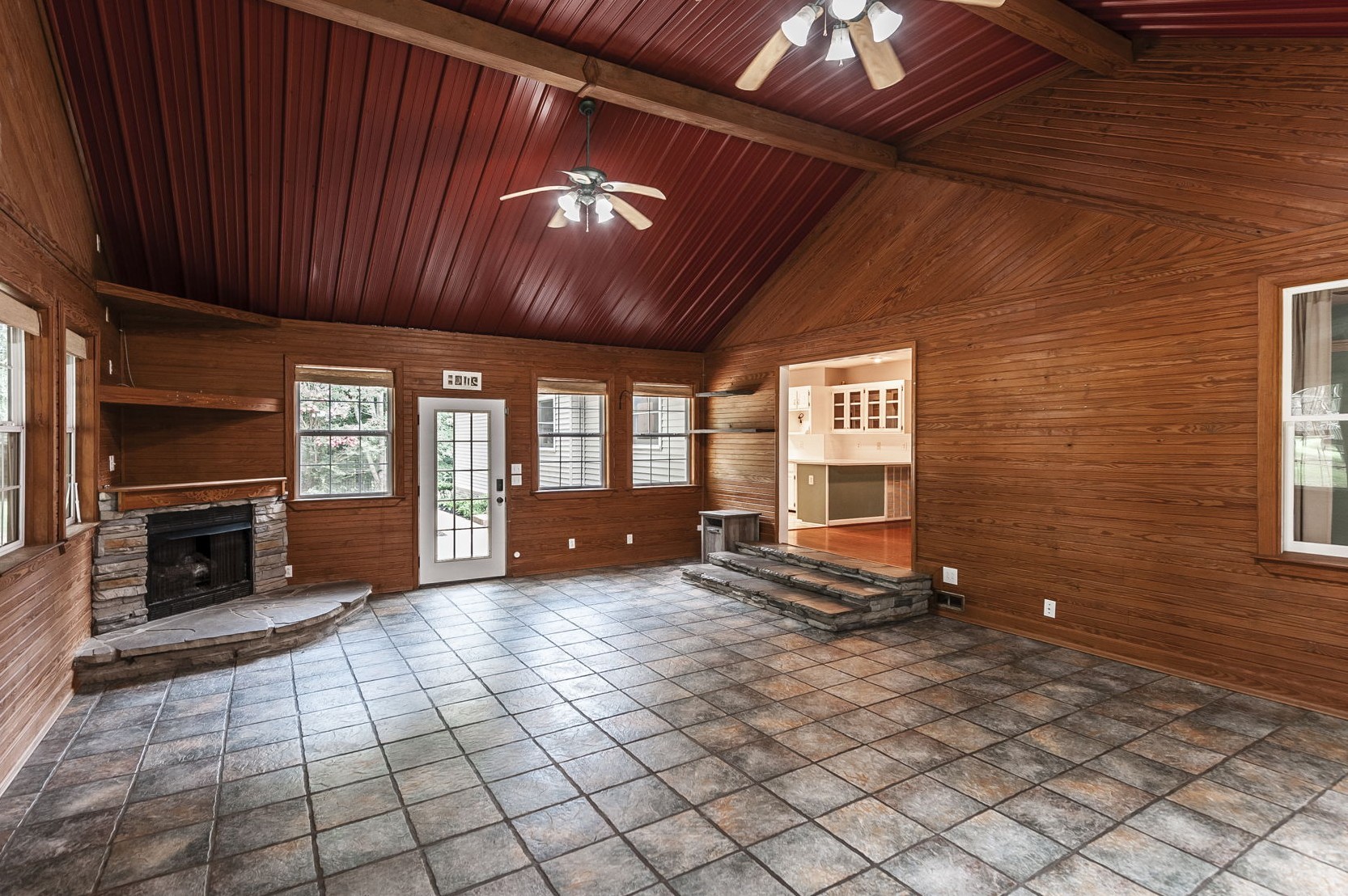 205 Overlook Ct, White House, TN 37188