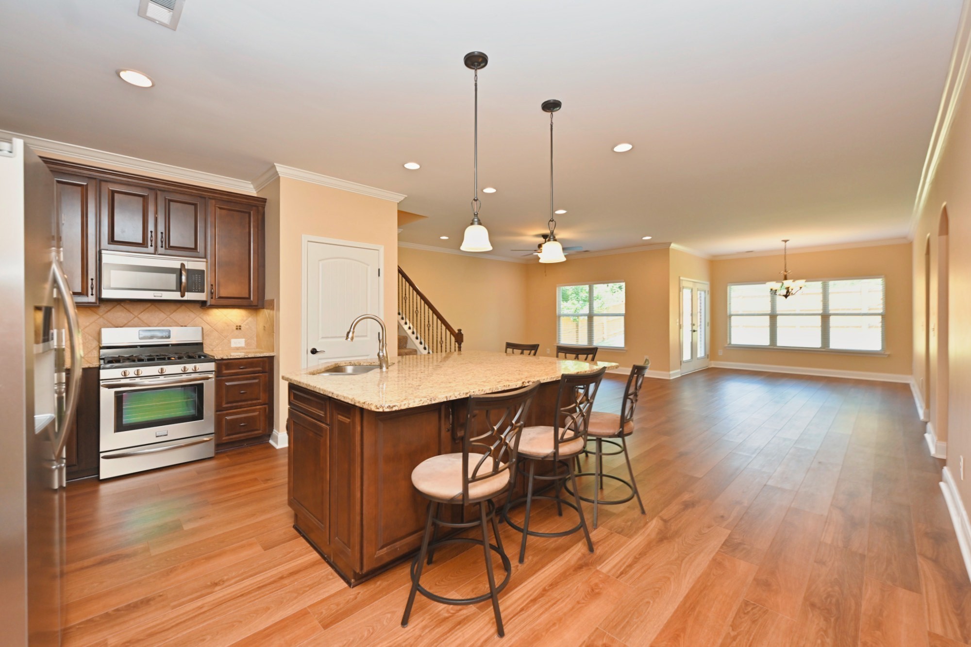 223 Meandering Dr, Lebanon, TN 37090