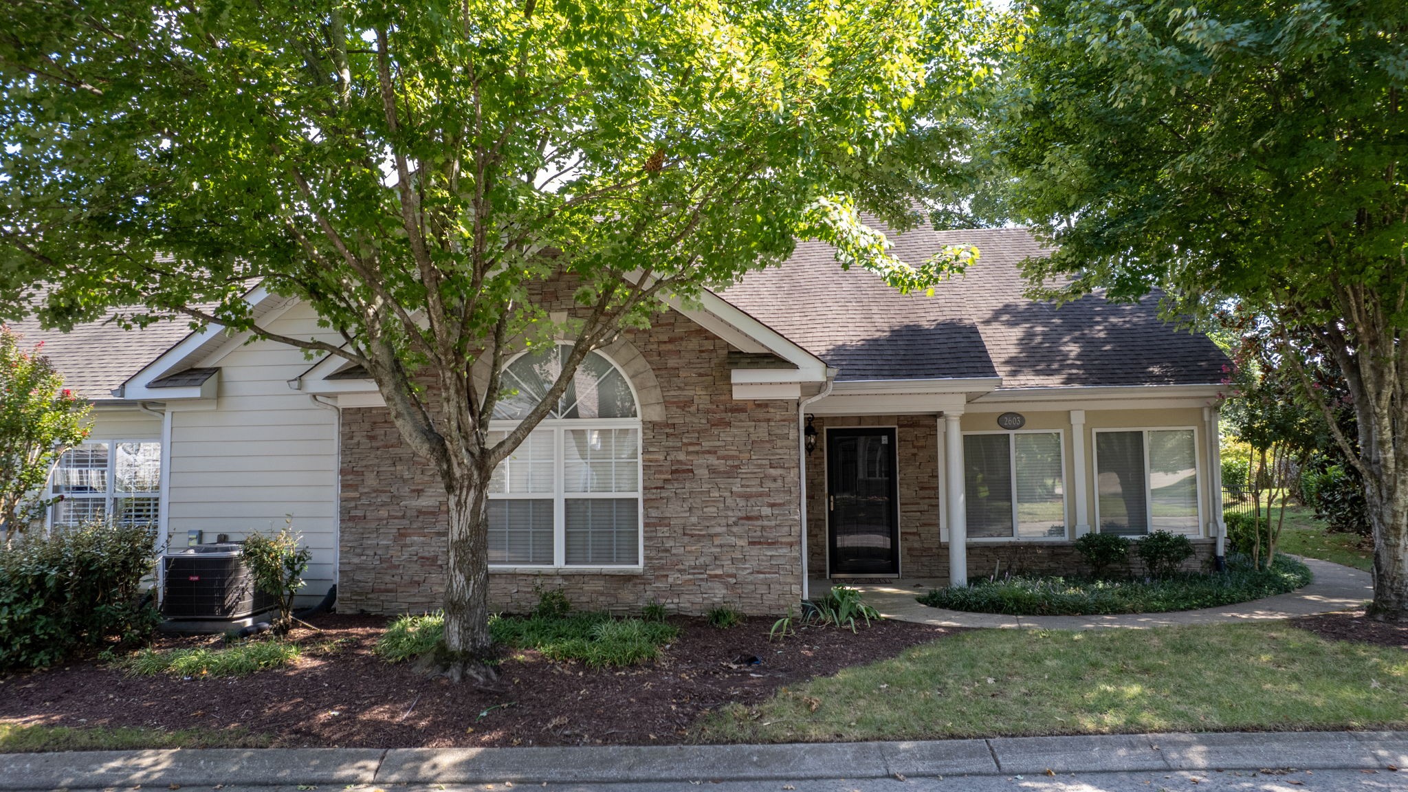 825 Browns Ln #2603, Gallatin, TN 37066
