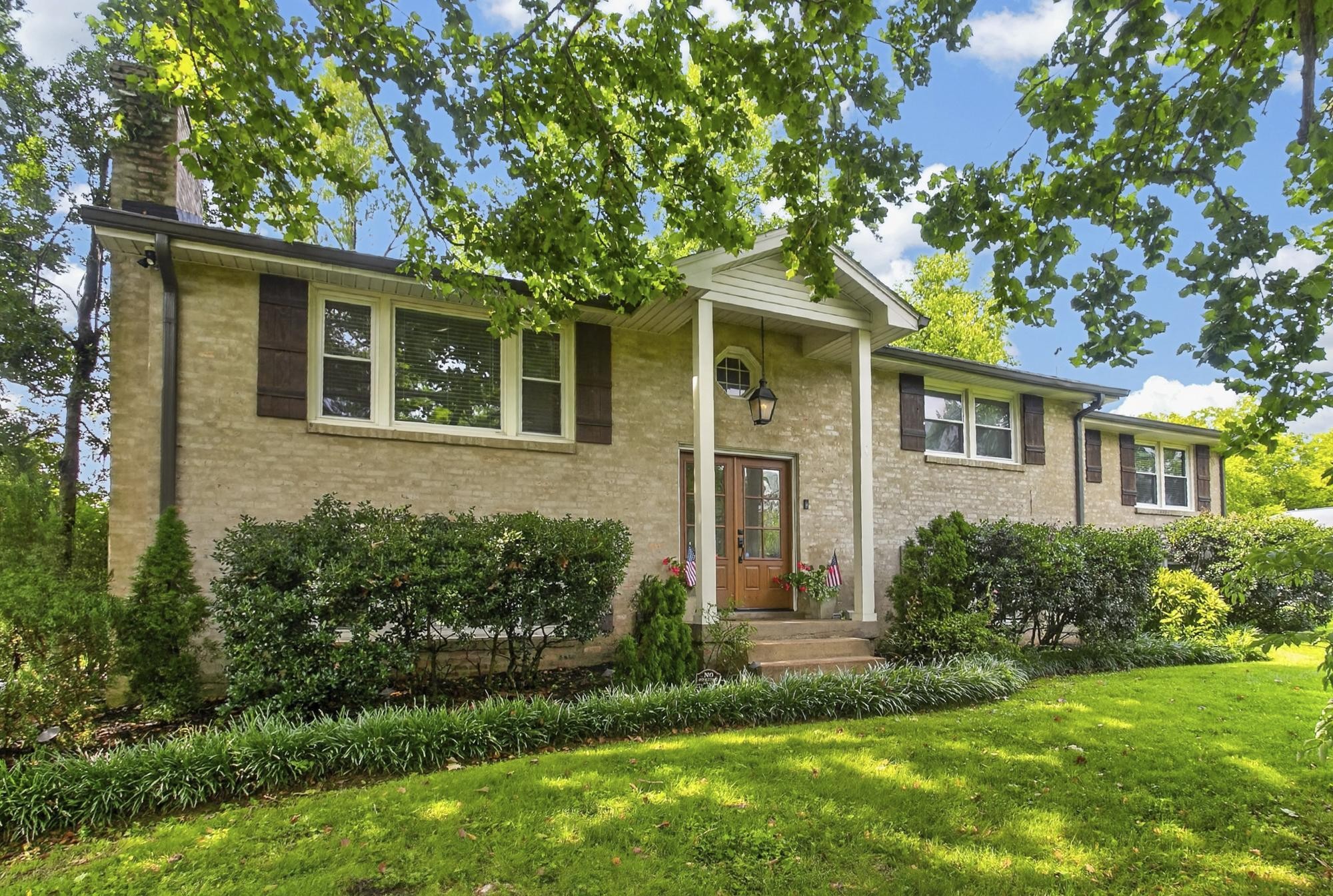 9013 Forest Lawn Dr, Brentwood, TN 37027