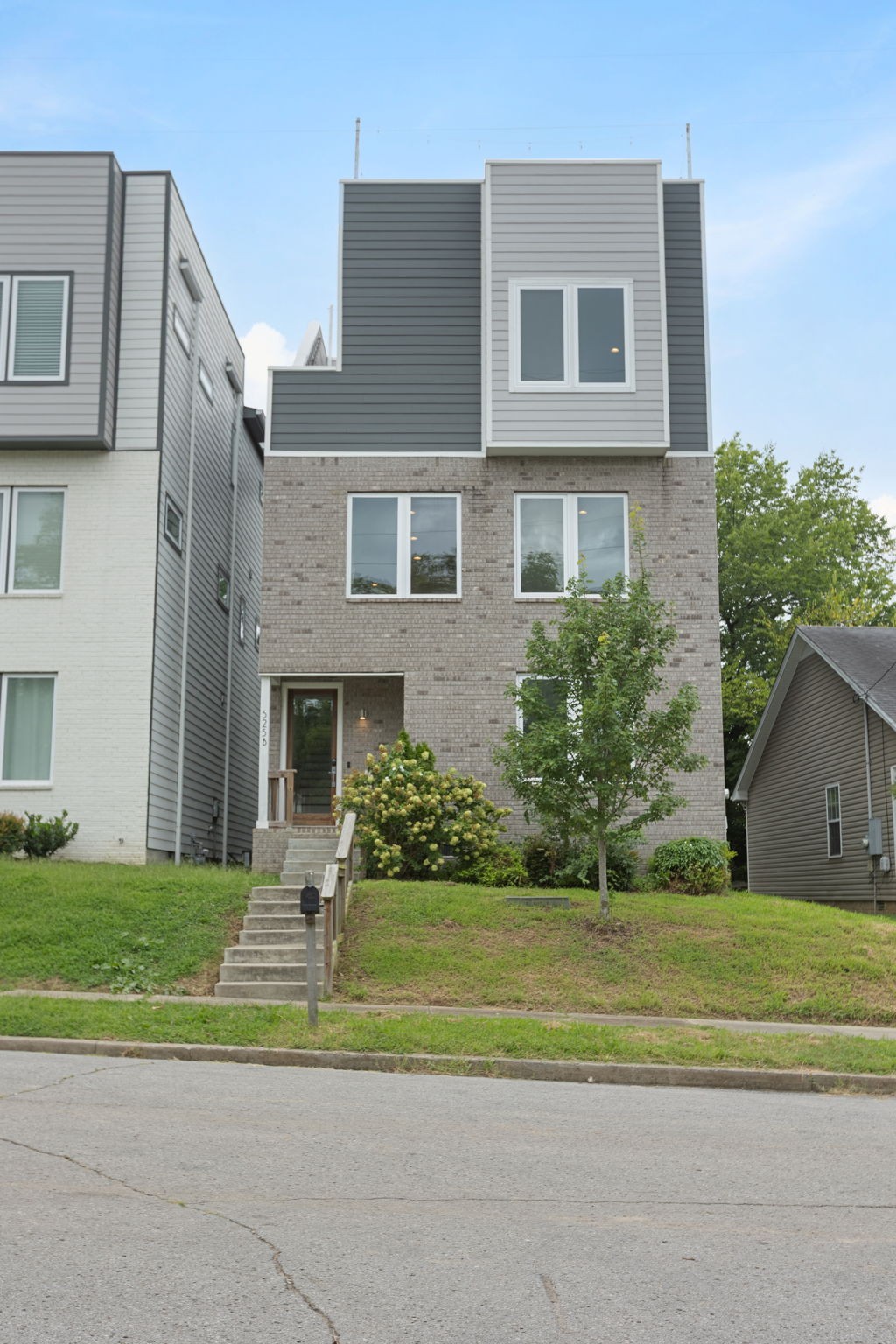 525B 31st Ave N, Nashville, TN 37209