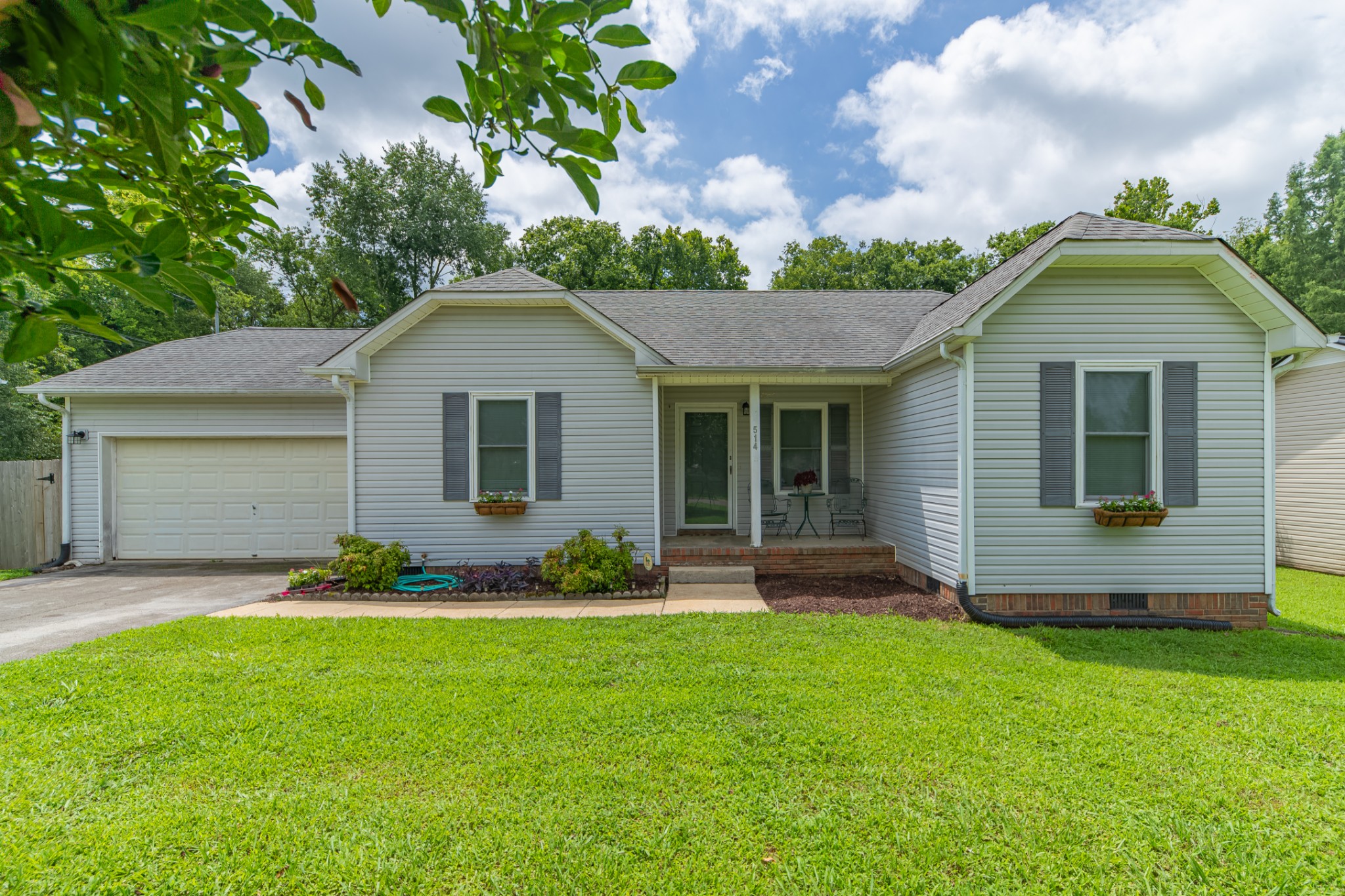 514 Winning Dr, Columbia, TN 38401