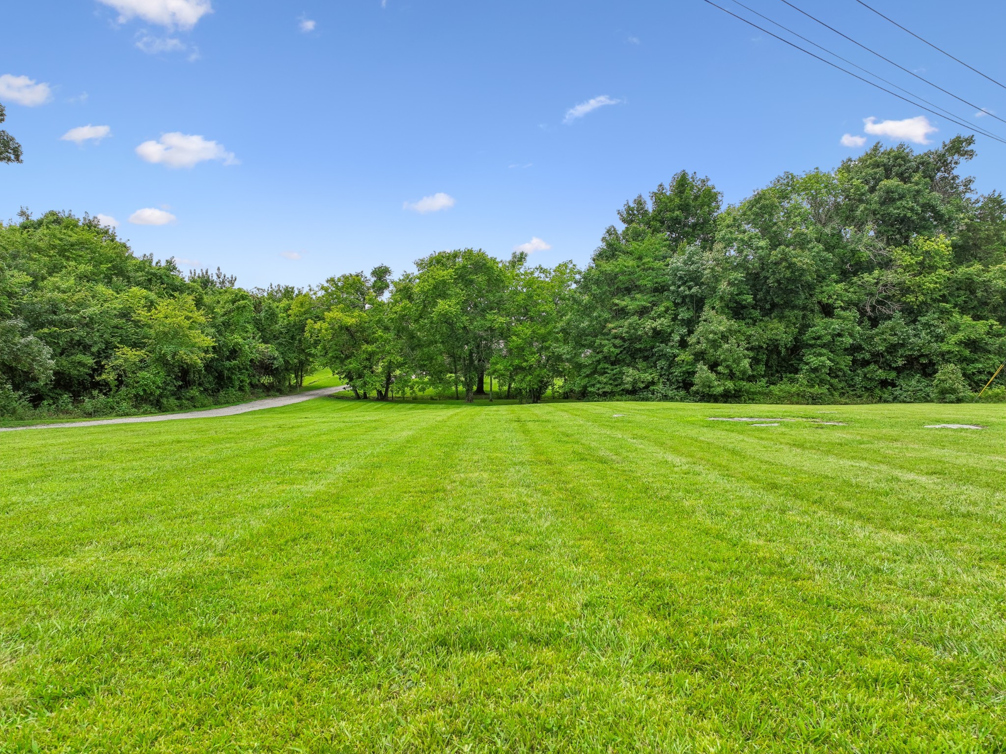1944 Cainsville Rd, Lebanon, TN 37090