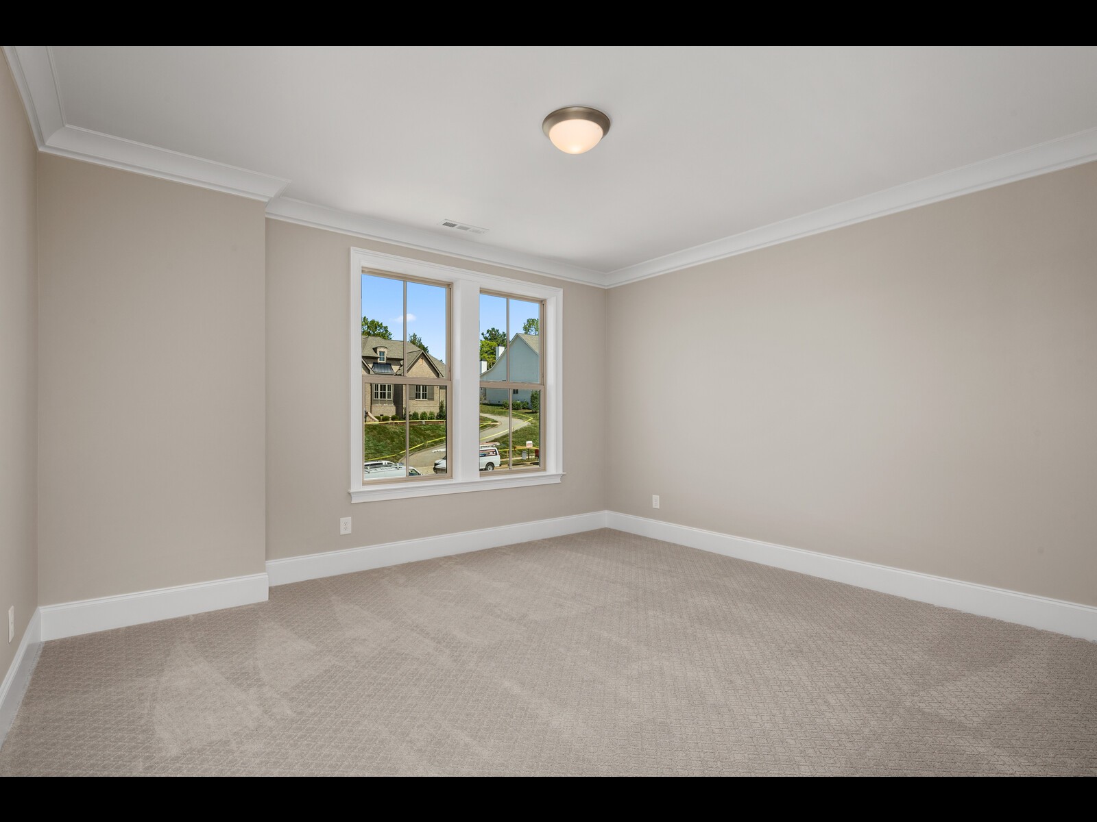 6130 St Charles Dr, Arrington, TN 37014