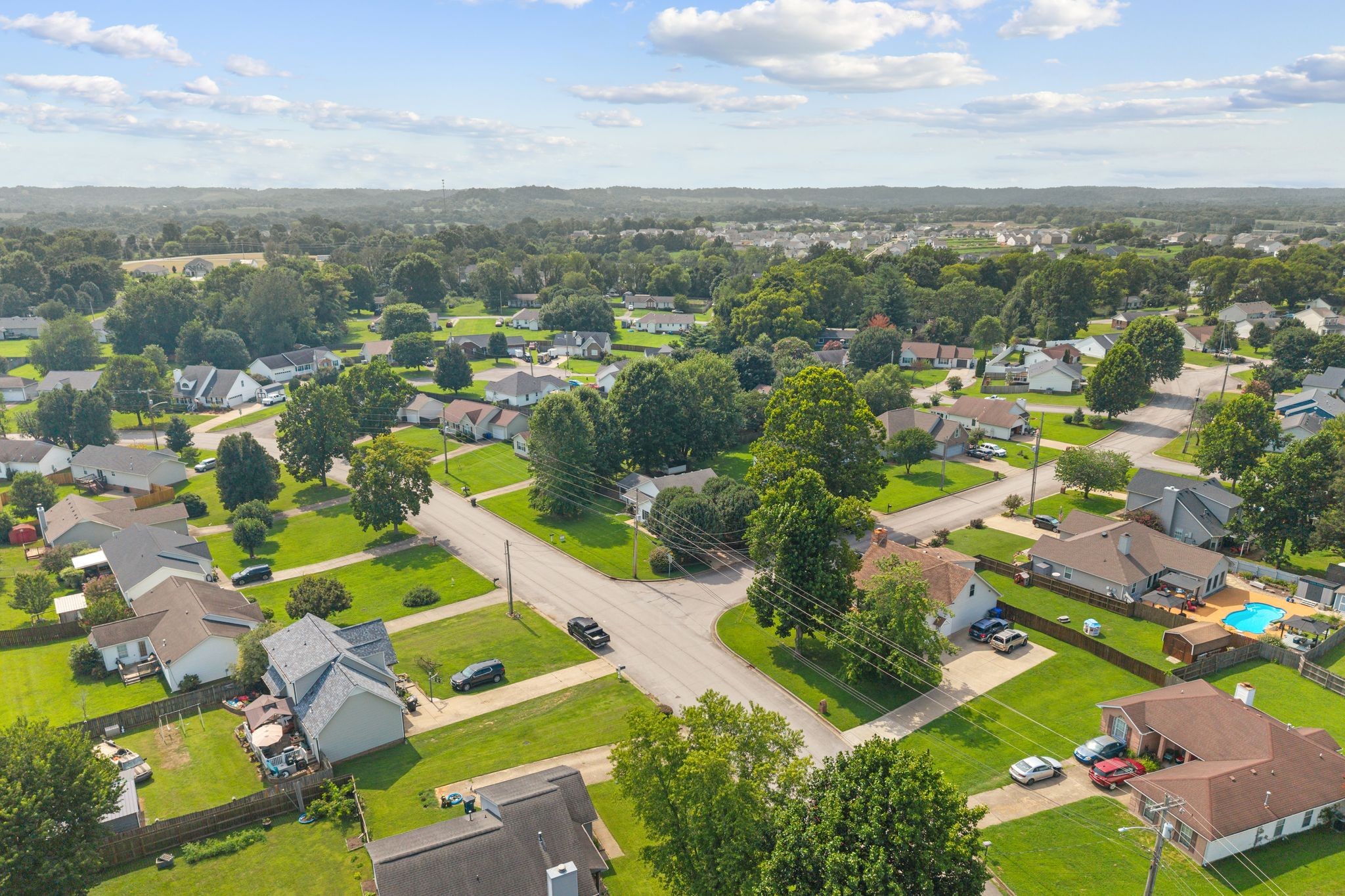 2828 Spring Meade Blvd, Columbia, TN 38401