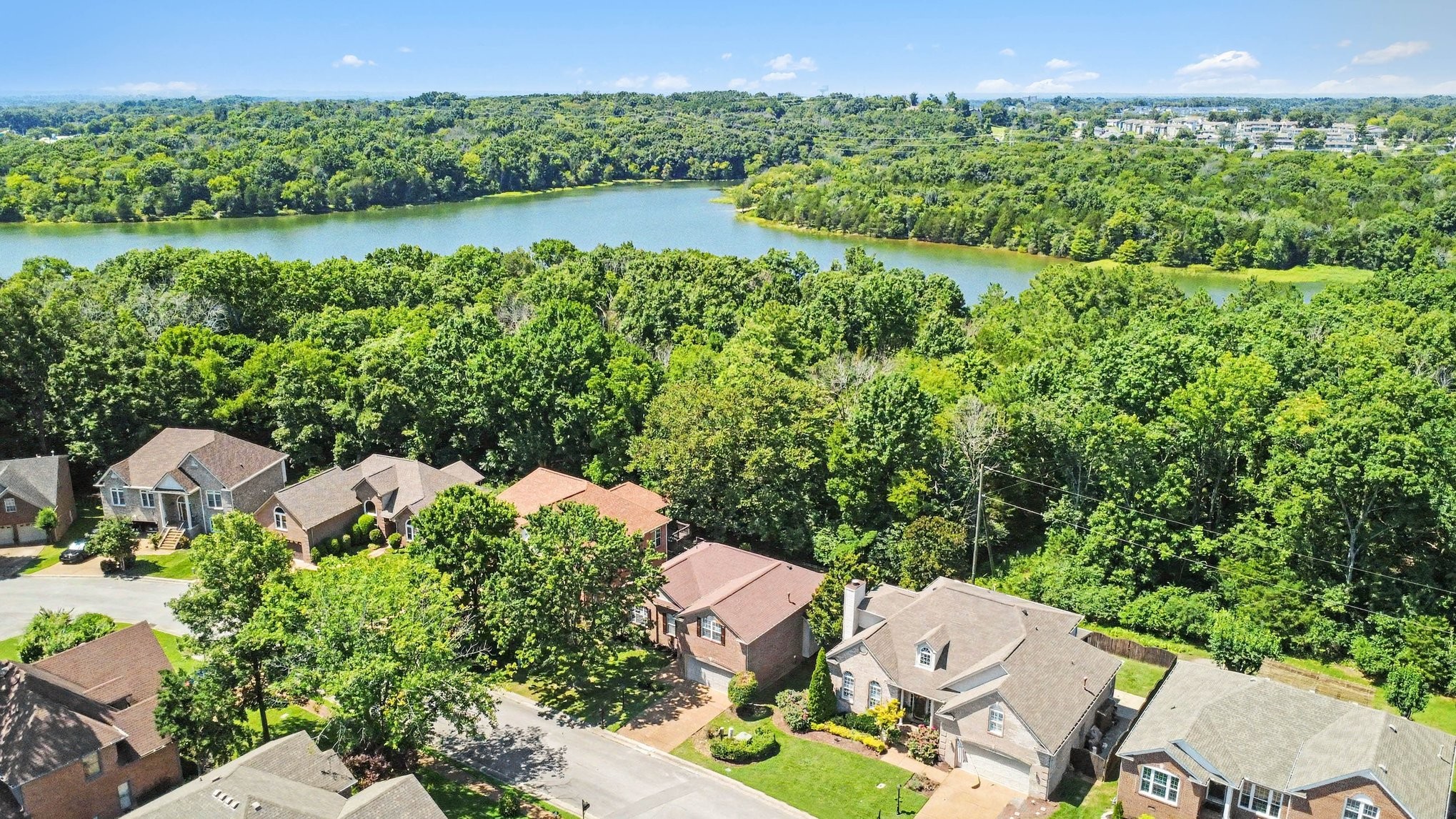 4844 Peninsula Pointe Dr, Hermitage, TN 37076