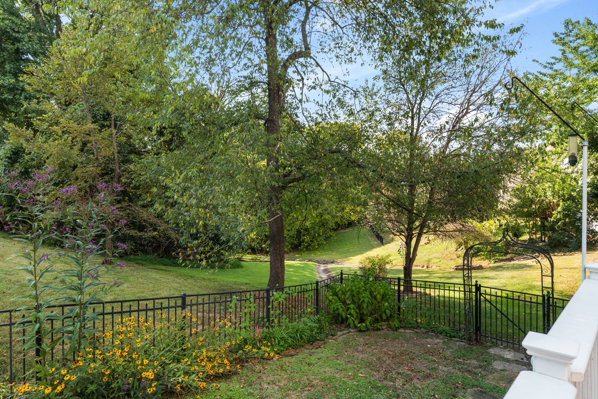 1405 Jackson Pl, Hermitage, TN 37076