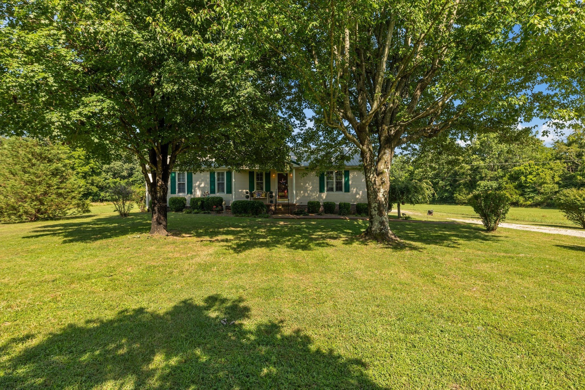 4628 Dugger Rd, Culleoka, TN 38451