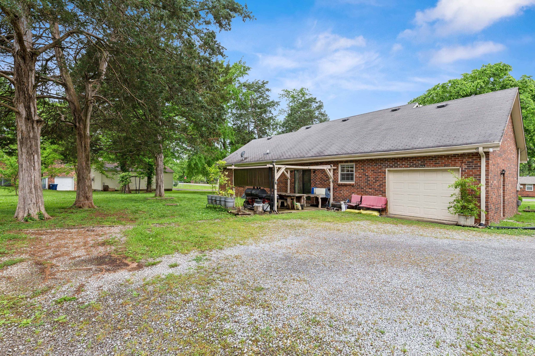 119 Vincent Ln, La Vergne, TN 37086