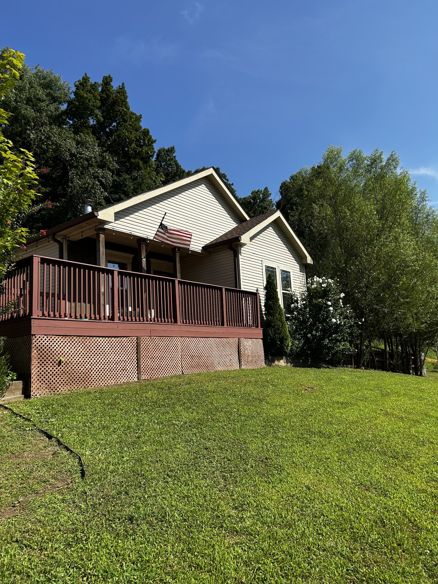 2071 Preacher Holt Rd, Mount Pleasant, TN 38474
