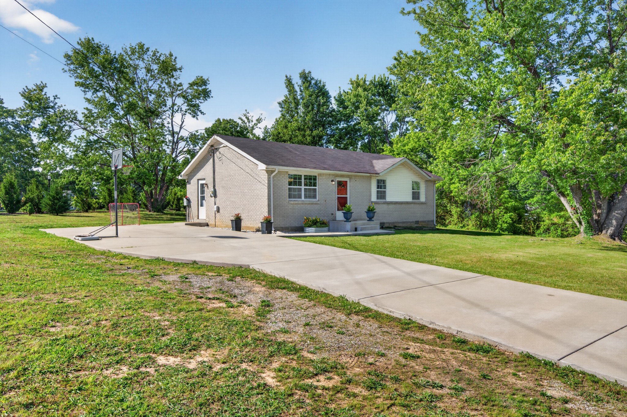 7103 Hall Ln, Fairview, TN 37062