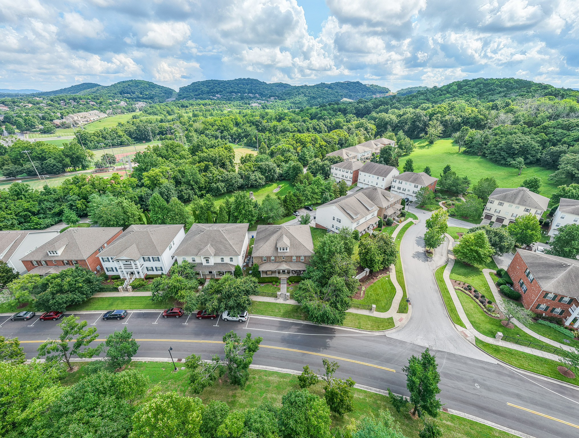 2006 Turning Wheel Ln #2006, Franklin, TN 37067