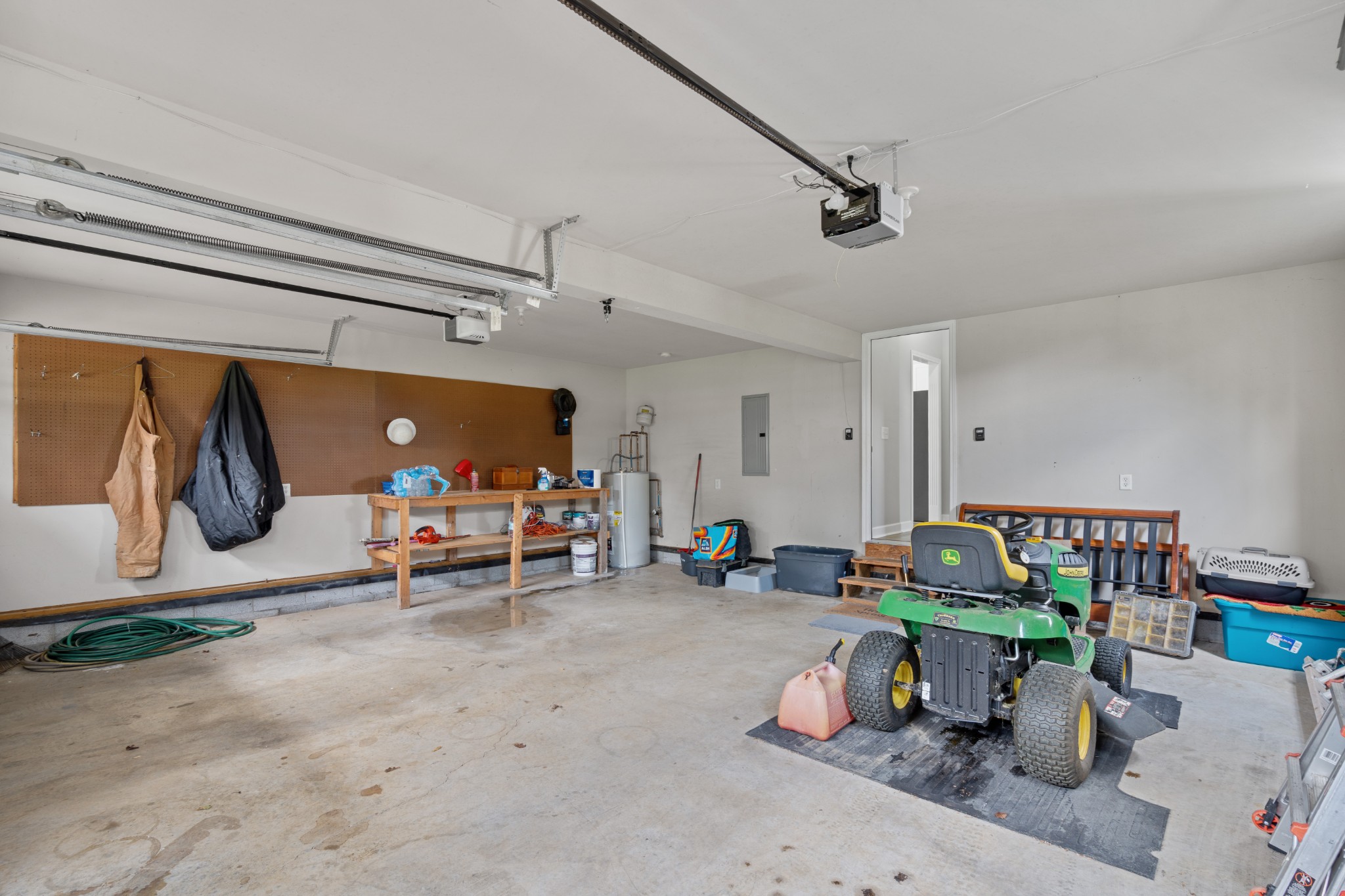 302 Twelve Oaks Ln, Lebanon, TN 37087