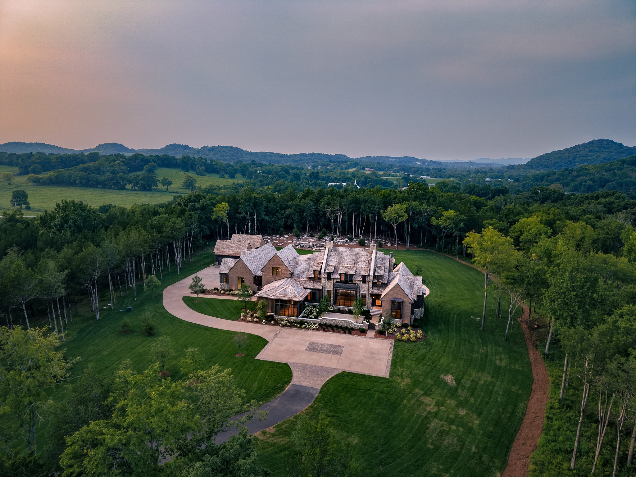 4616 Bennett Hollow Rd, Thompsons Station, TN 37179