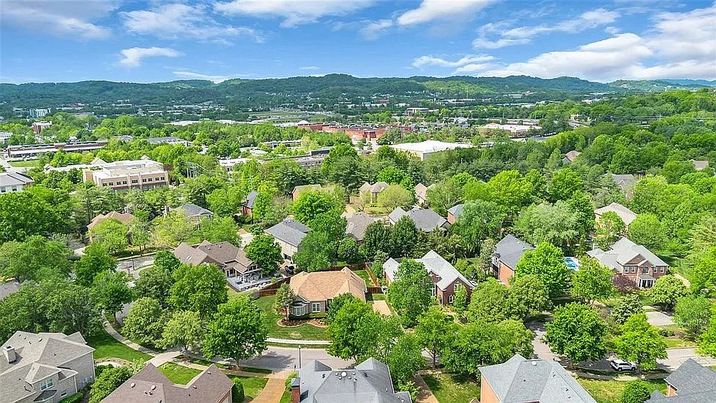 206 Scurlock Ct, Franklin, TN 37067