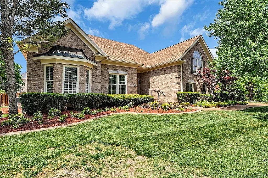 206 Scurlock Ct, Franklin, TN 37067