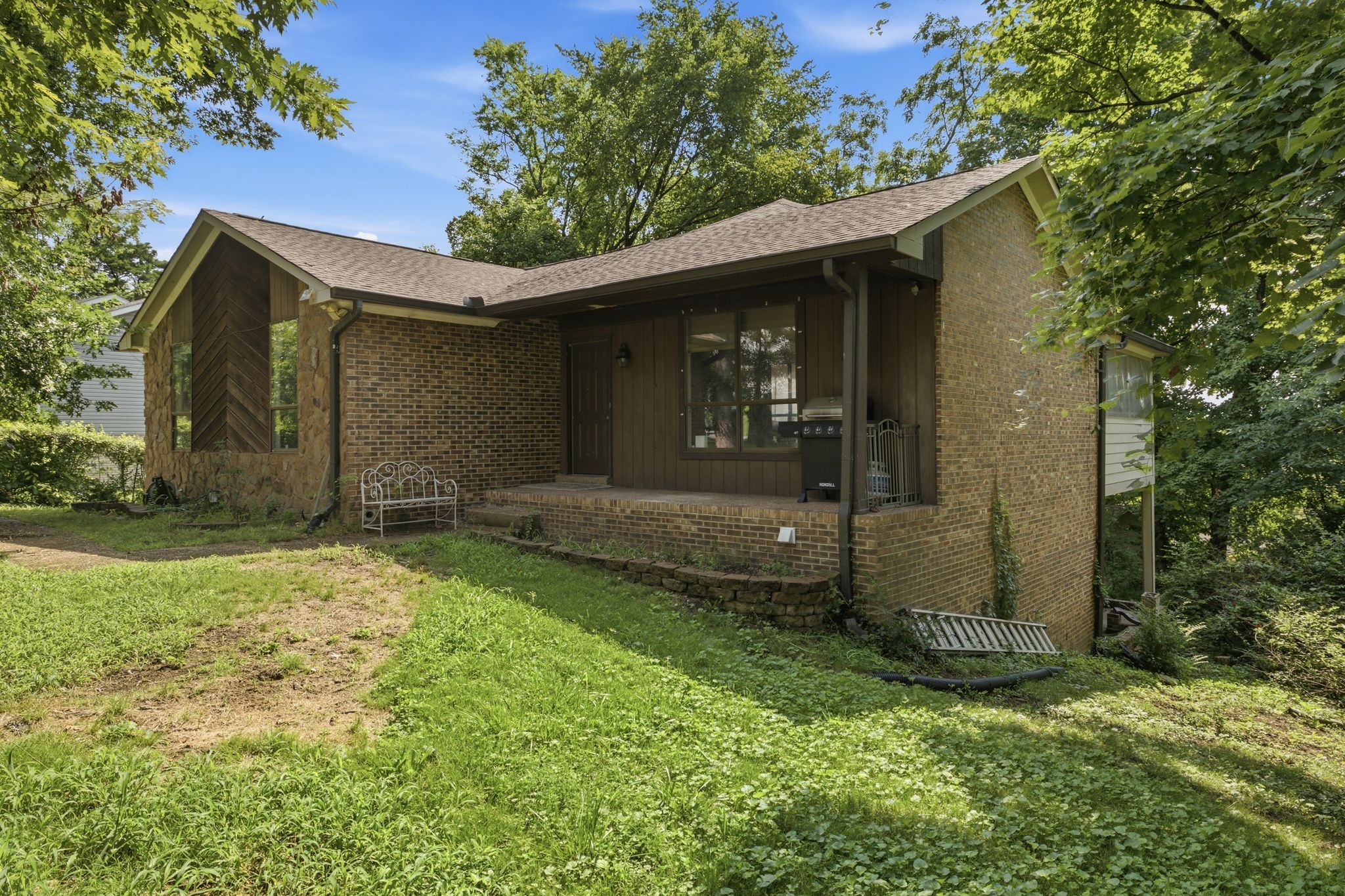 213 Cedarview Dr, Antioch, TN 37013