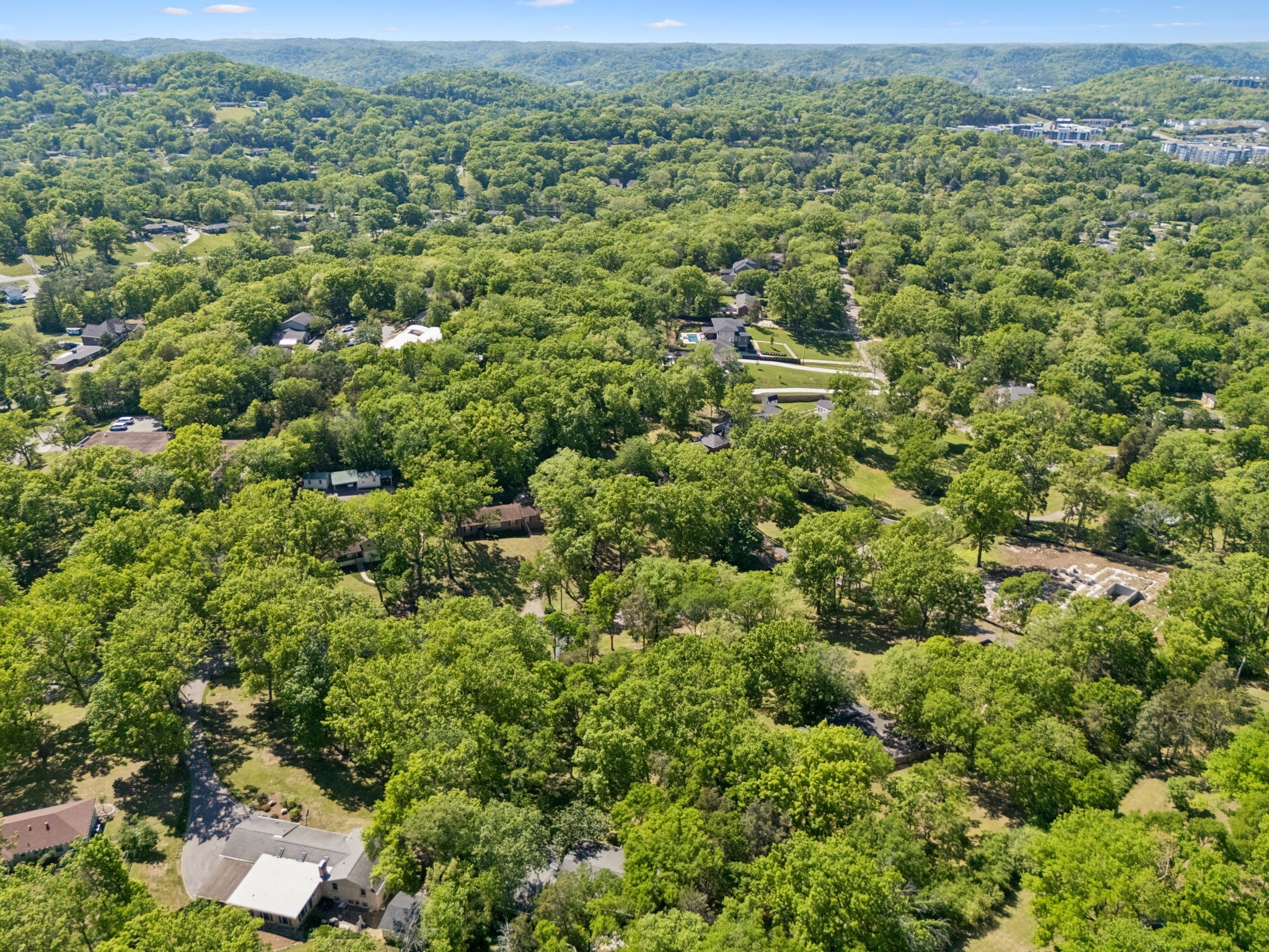 703 Clematis Dr, Nashville, TN 37205