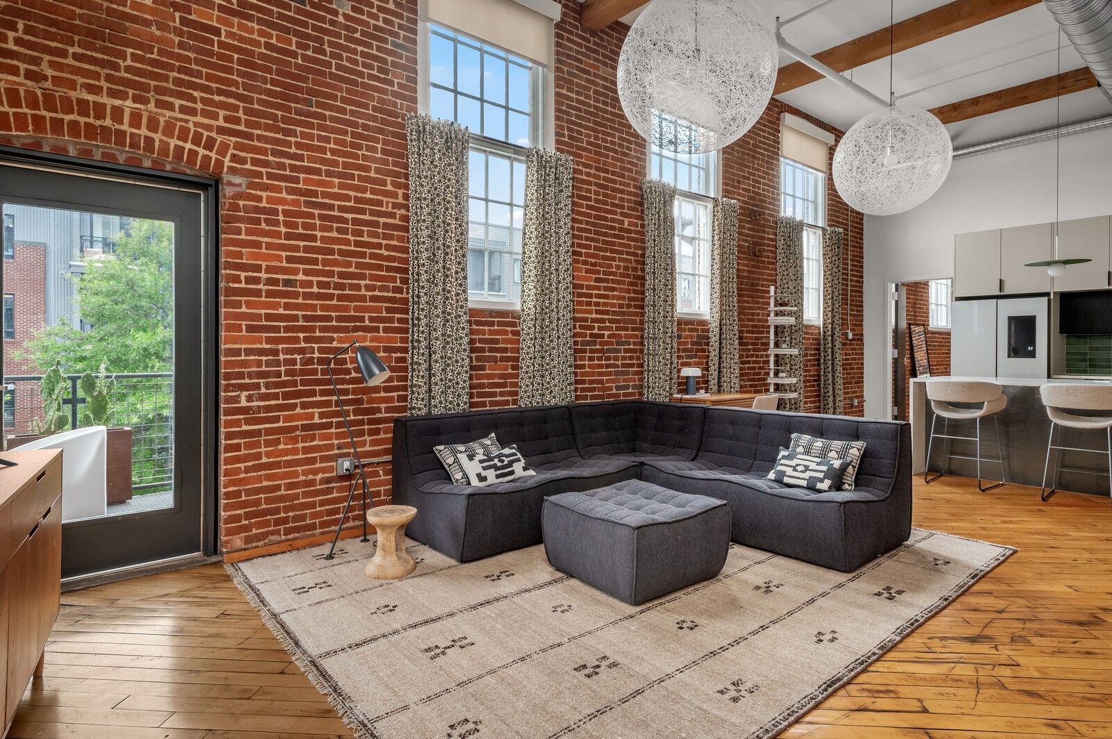 1400 Rosa L Parks Blvd #216, Nashville, TN 37208
