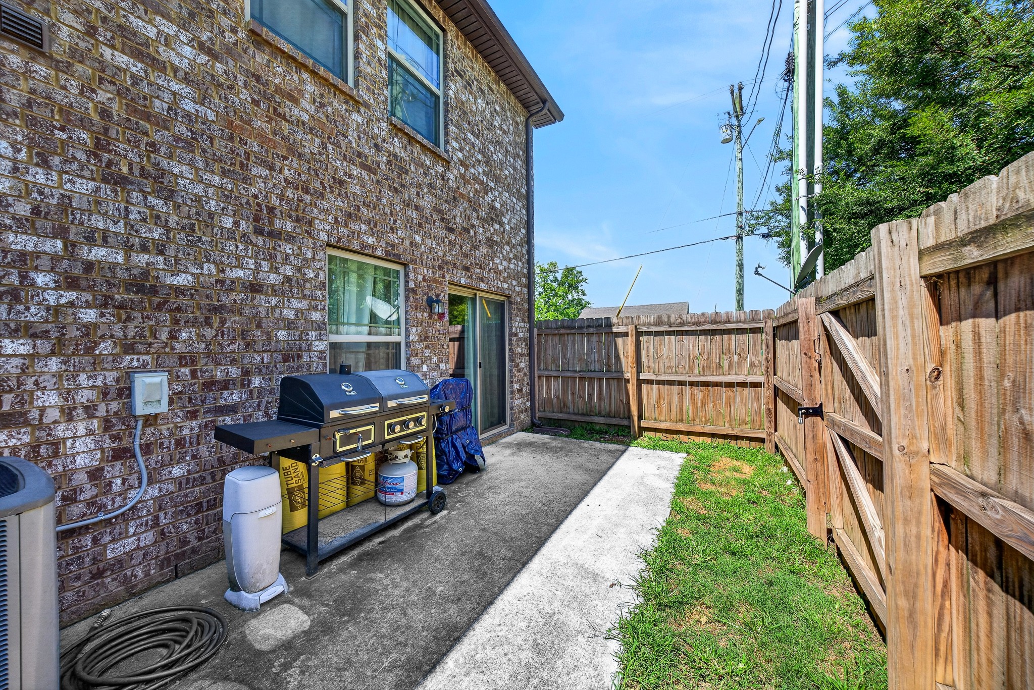 211 Cedar St #1, Lebanon, TN 37087