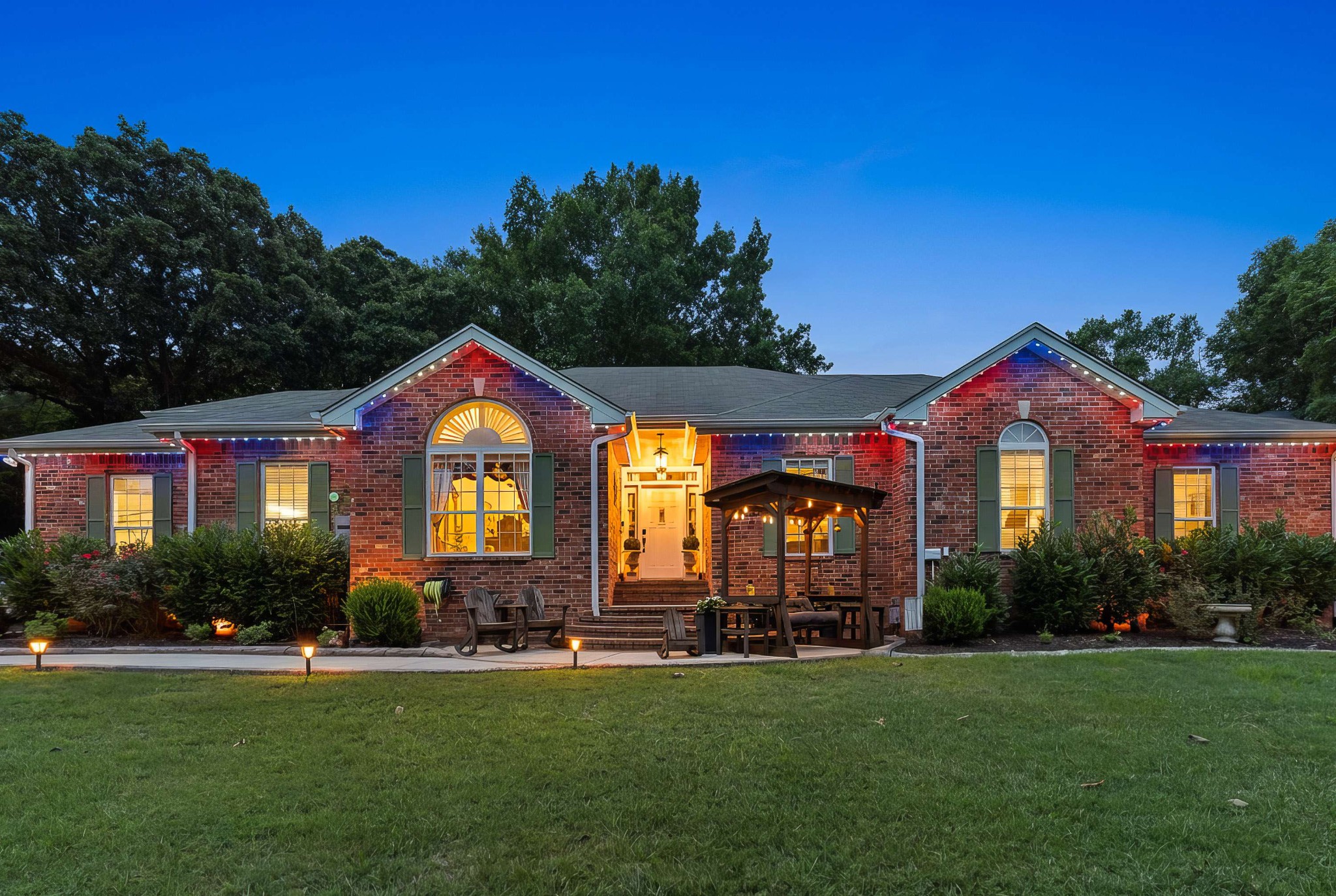 960 Stones River Rd, La Vergne, TN 37086