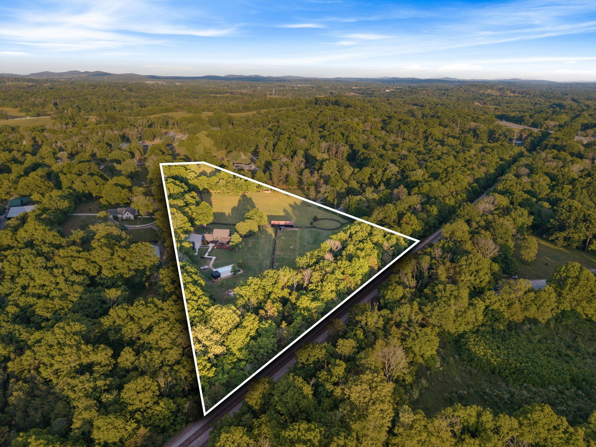2031 Maple Ln, Franklin, TN 37067