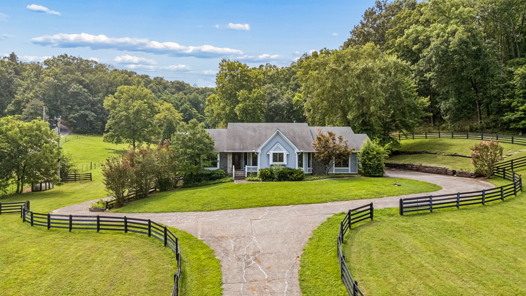 1035 Wallace Rd, Gallatin, TN 37066