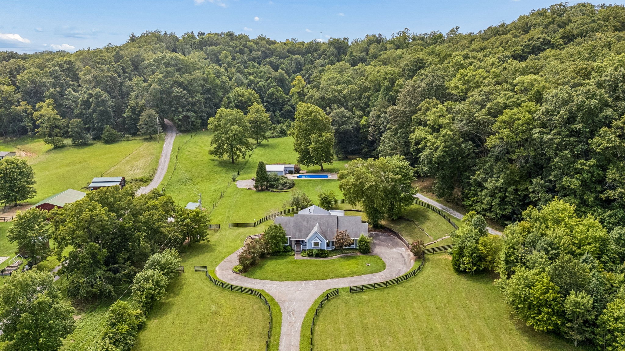 1035 Wallace Rd, Gallatin, TN 37066