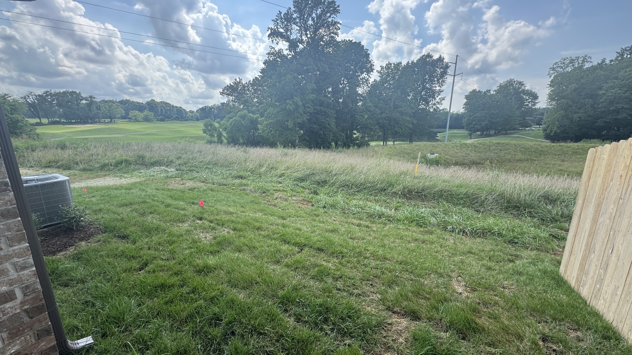 558 W Foxrun, Springfield, TN 37172